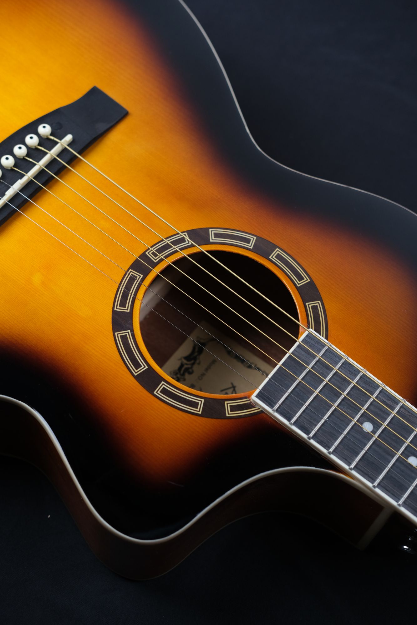 Richtone B239C Sunburst glossy JF style cutaway Acoustic guitar