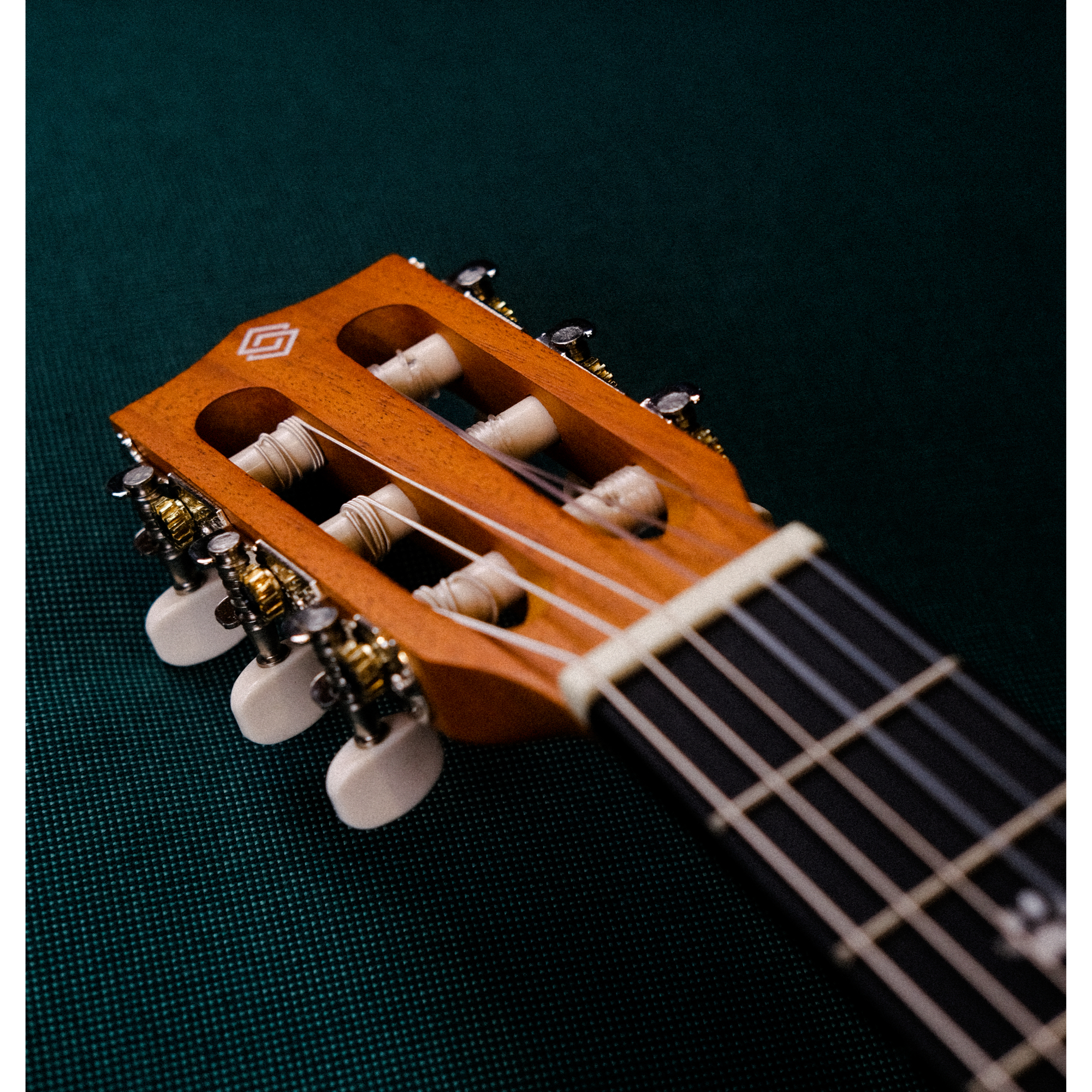 Strydom Guitarlele GL330 NM