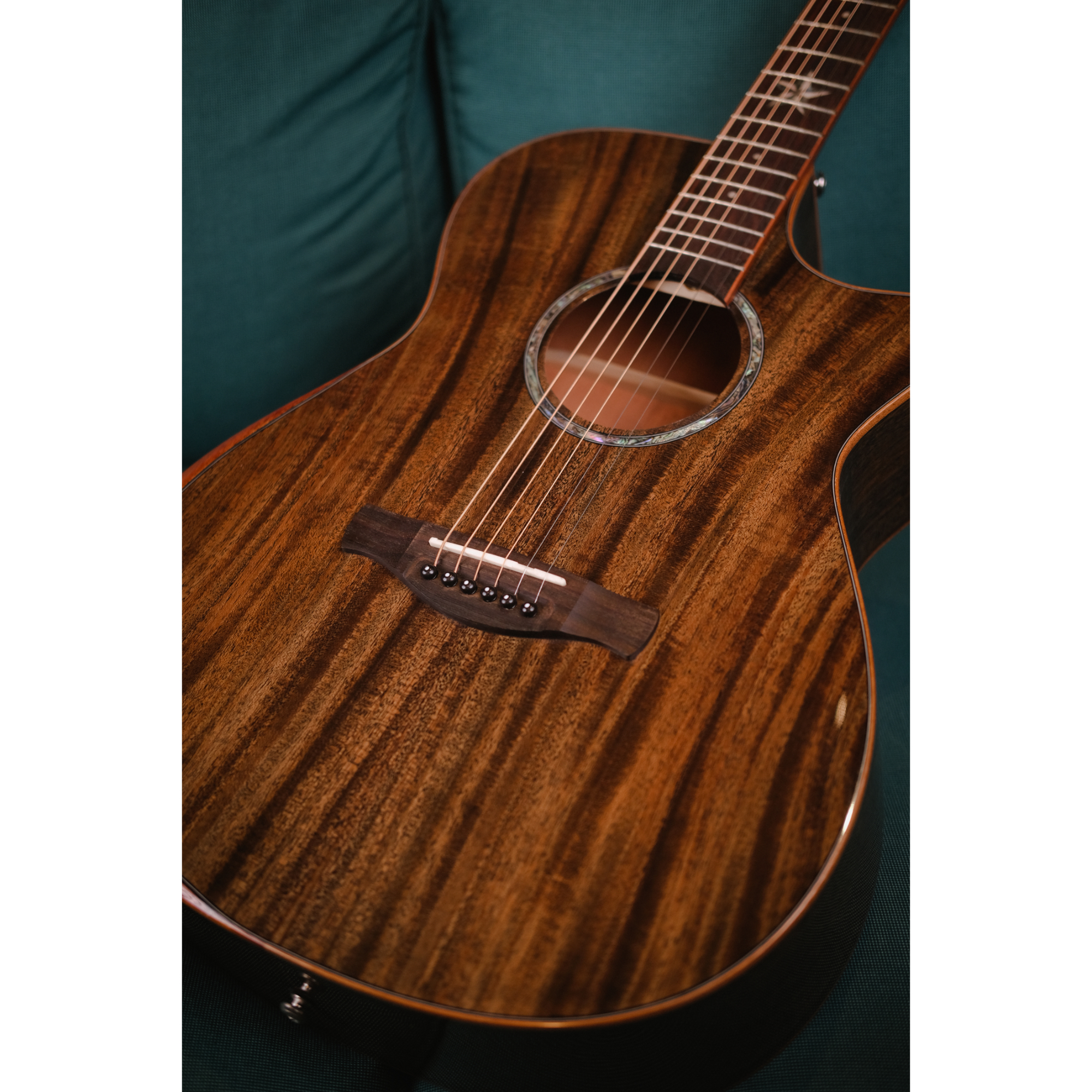 Strydom Performance P141C GA NM - Grand Auditorium shape