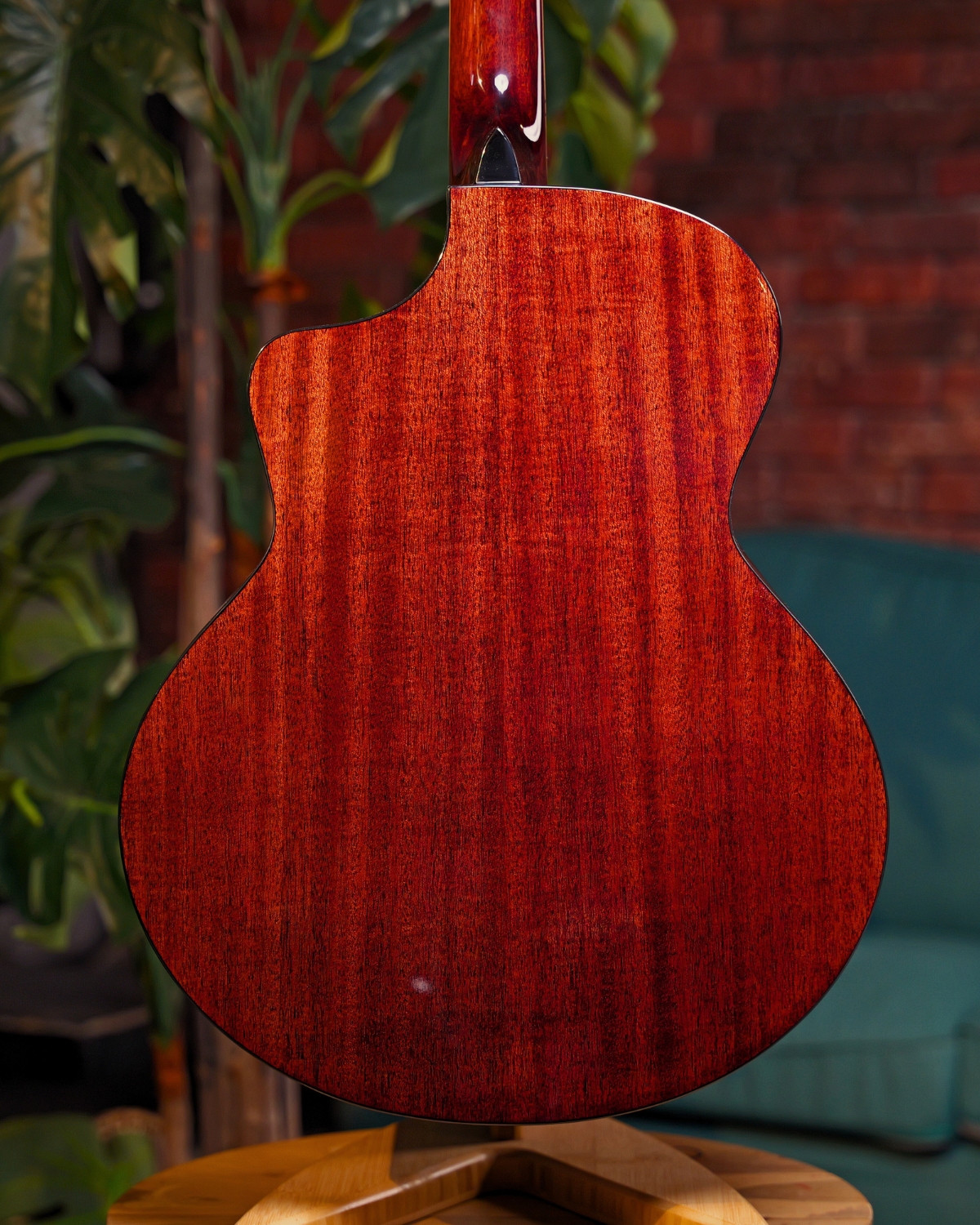 Strydom F240CE auditorium semi acoustic guitar Tobacco gloss