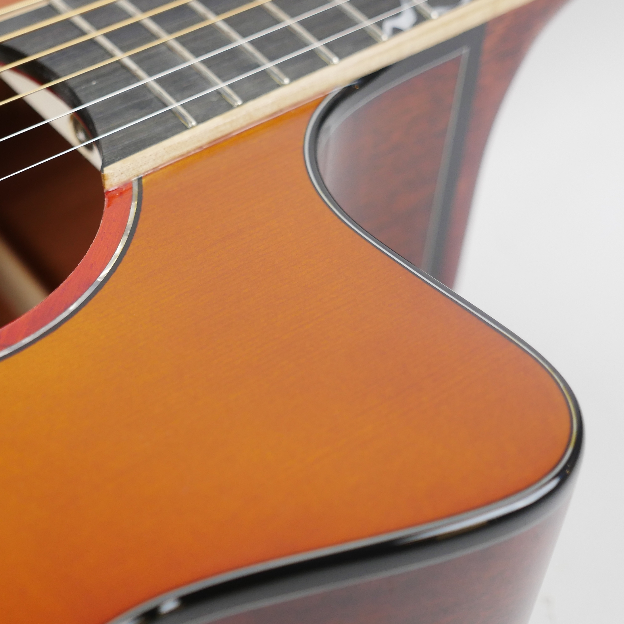 Strydom GA241CE Red moon Semi-Acoustic guitar Sunset