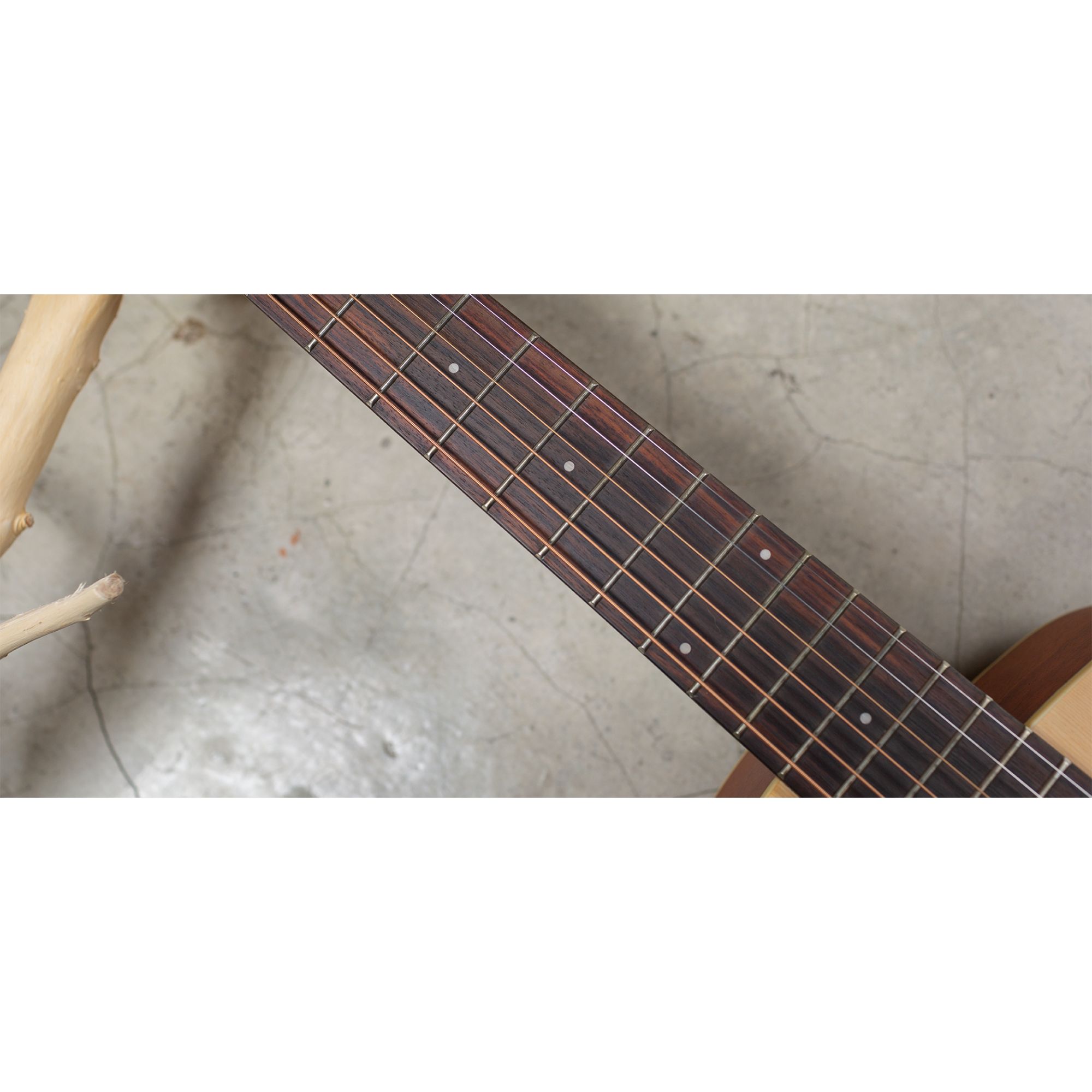 aNueNue M3 acoustic all acacia travel guitar