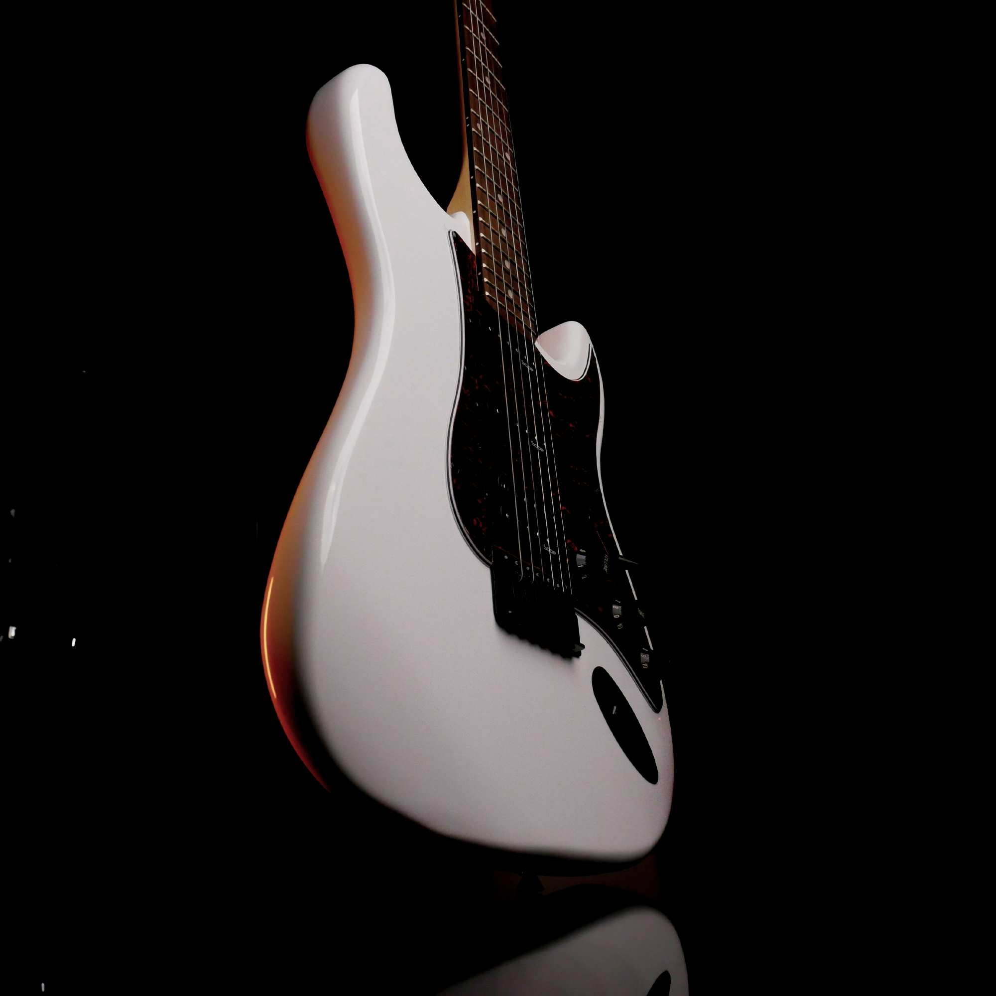 SQOE SEST230 WHITE HSS Electric guitar