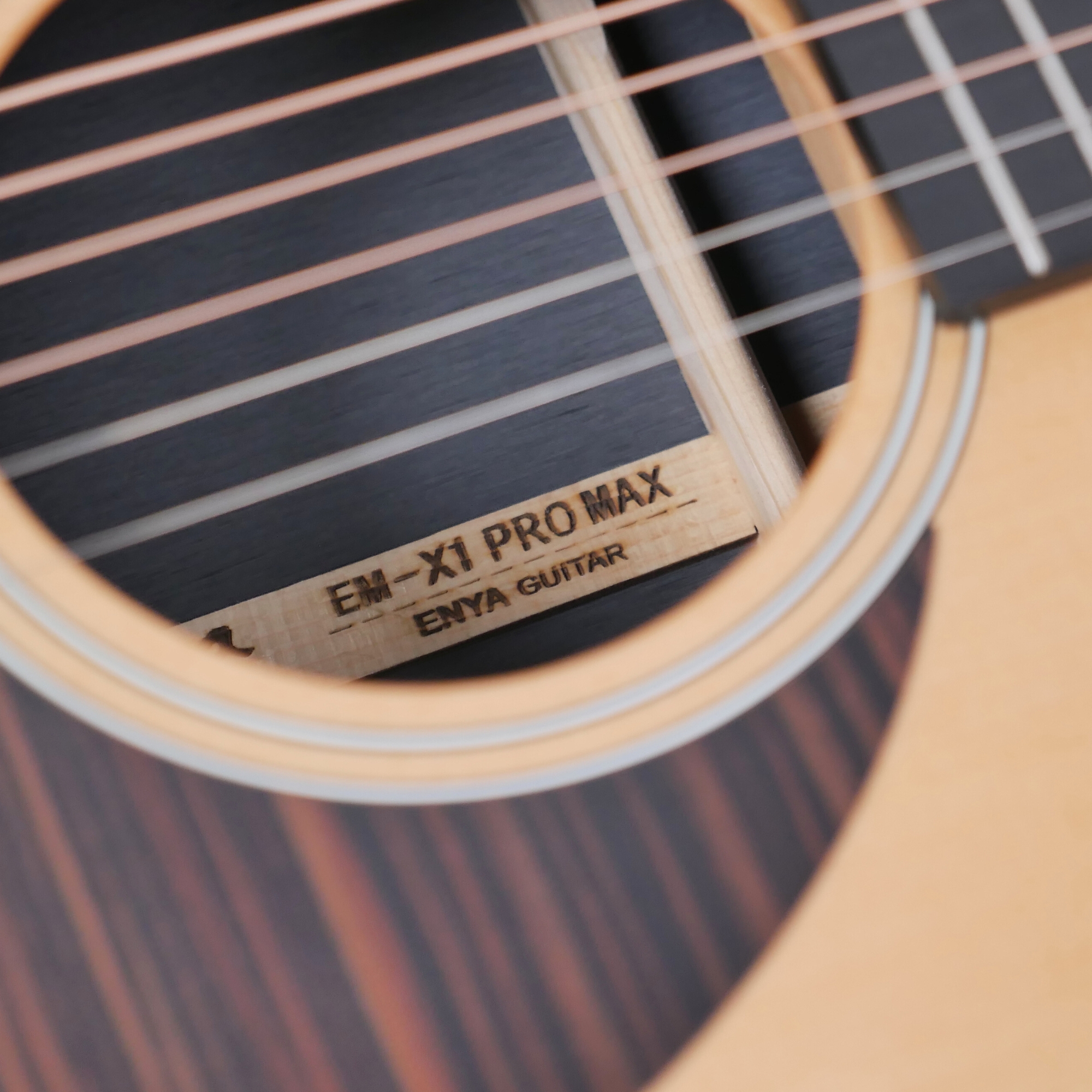 Enya EM-X1 PRO MAX SP1 EQ 36TransAcoustic Guitar- Natural Matt Finish