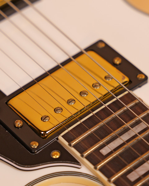 SELP300 Alpine White Image 3