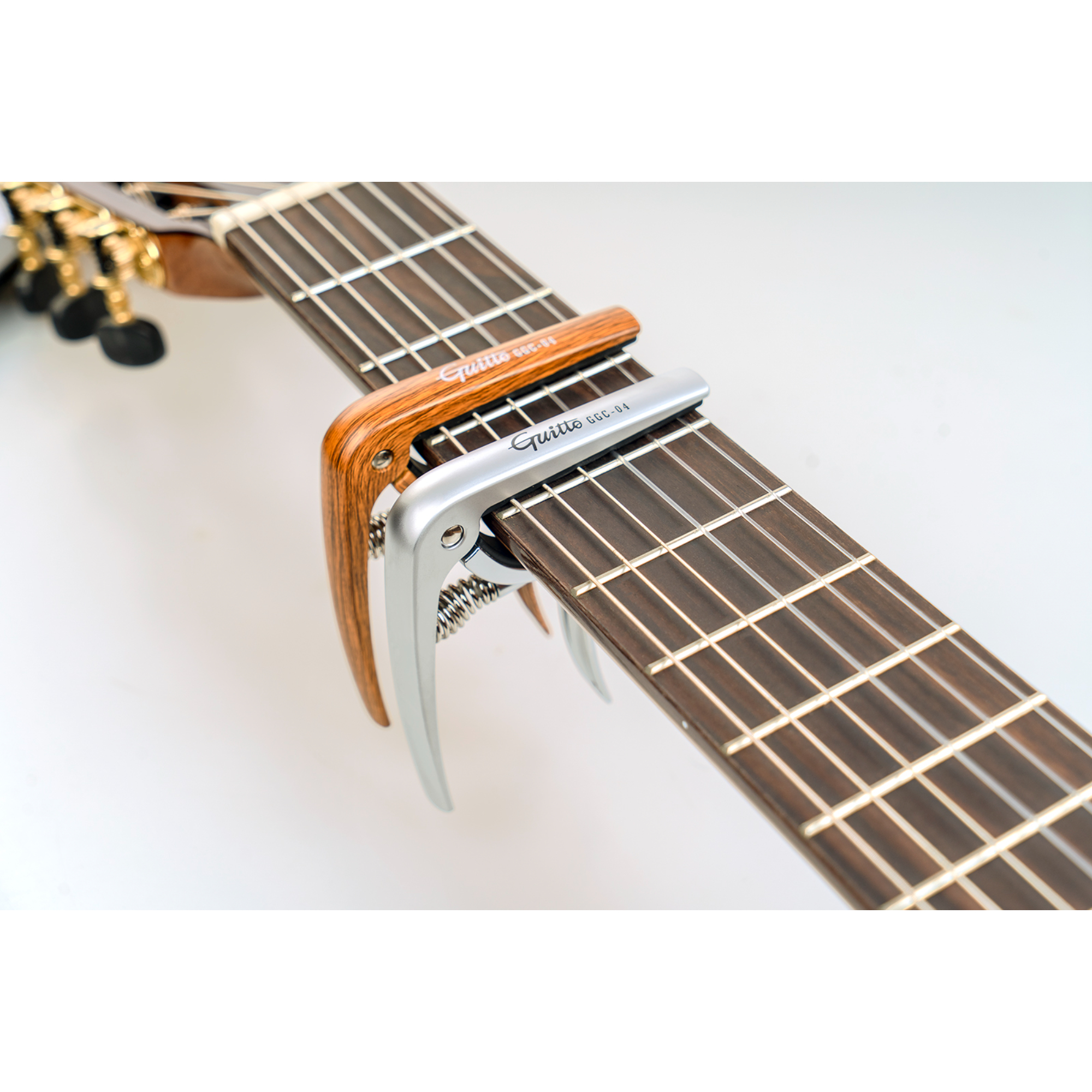 Guitto GGC-04 classical guitar capo - wood finish