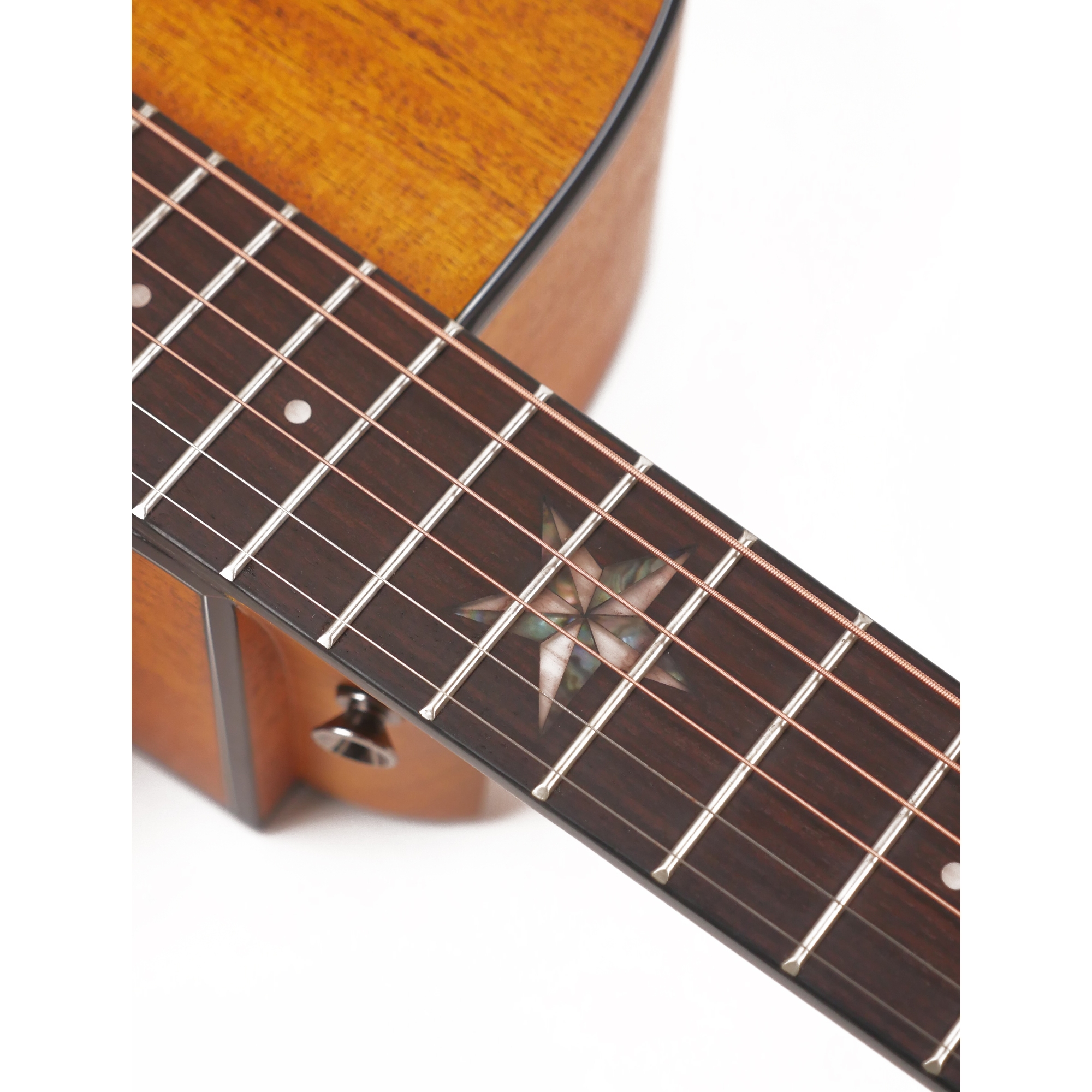 Performance P141C NM - Dreadnaught shape