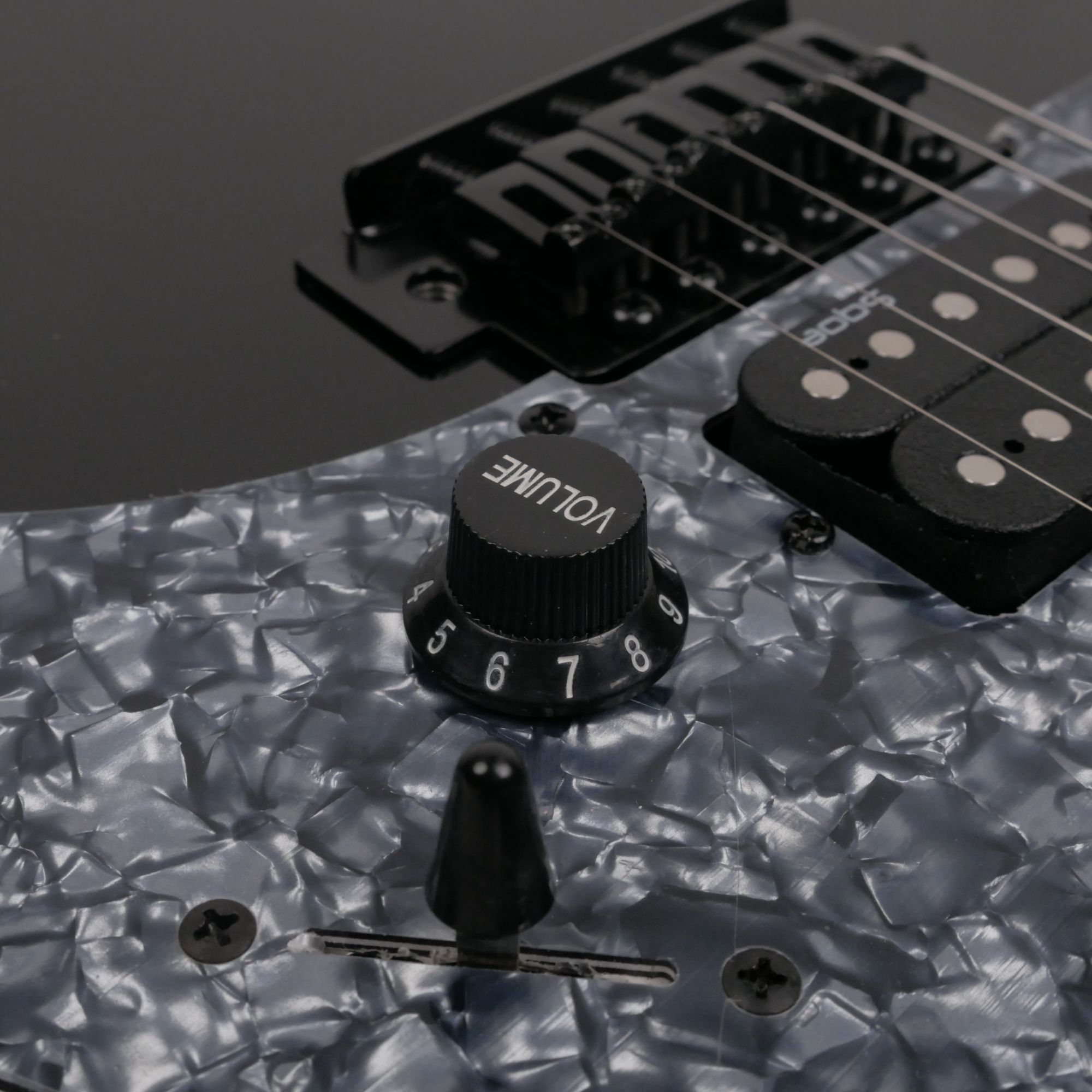 SQOE SEIB350 Black Super Strat series