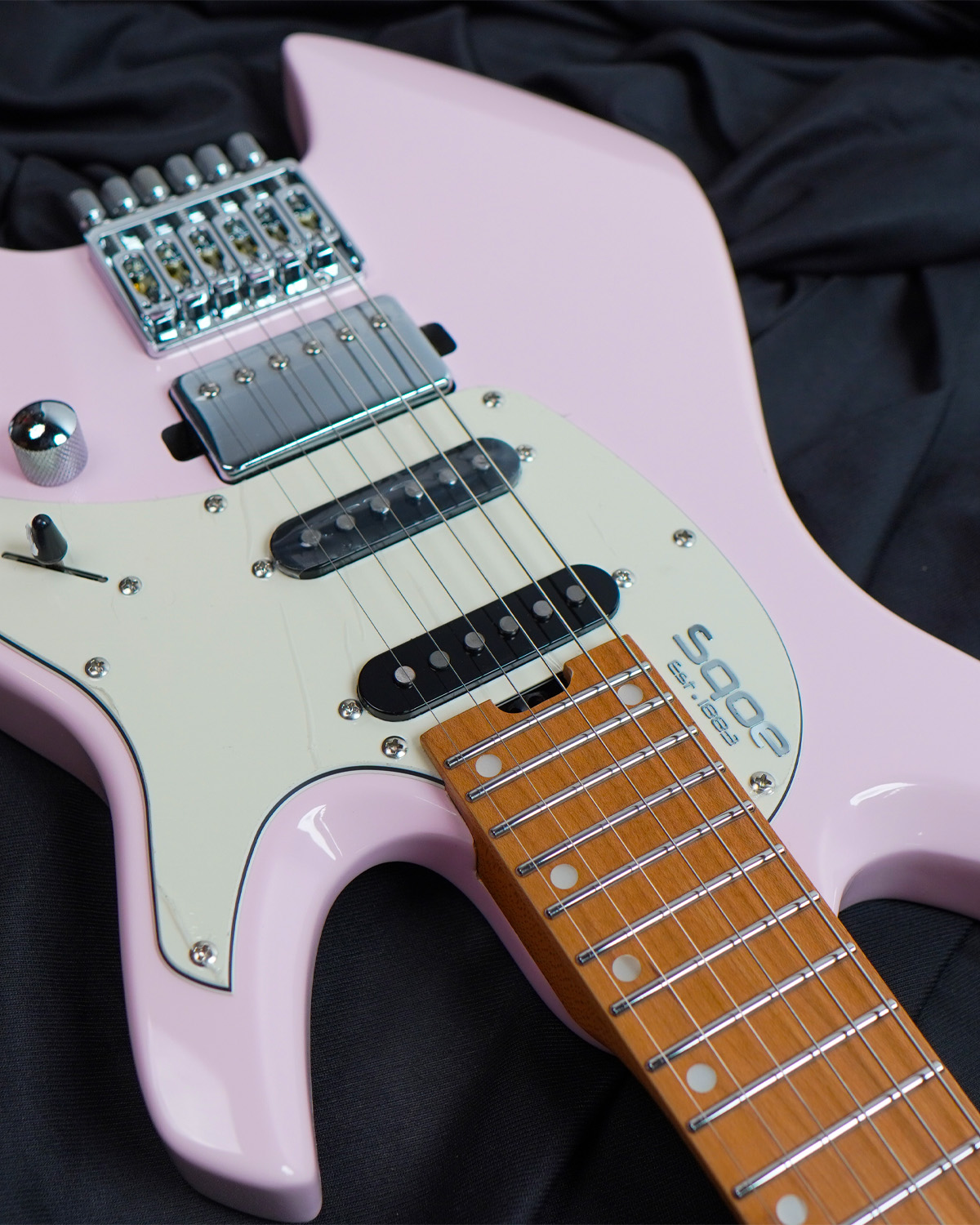 SQOE Headless Electric guitar SEWT700 - Shell Pink HSS
