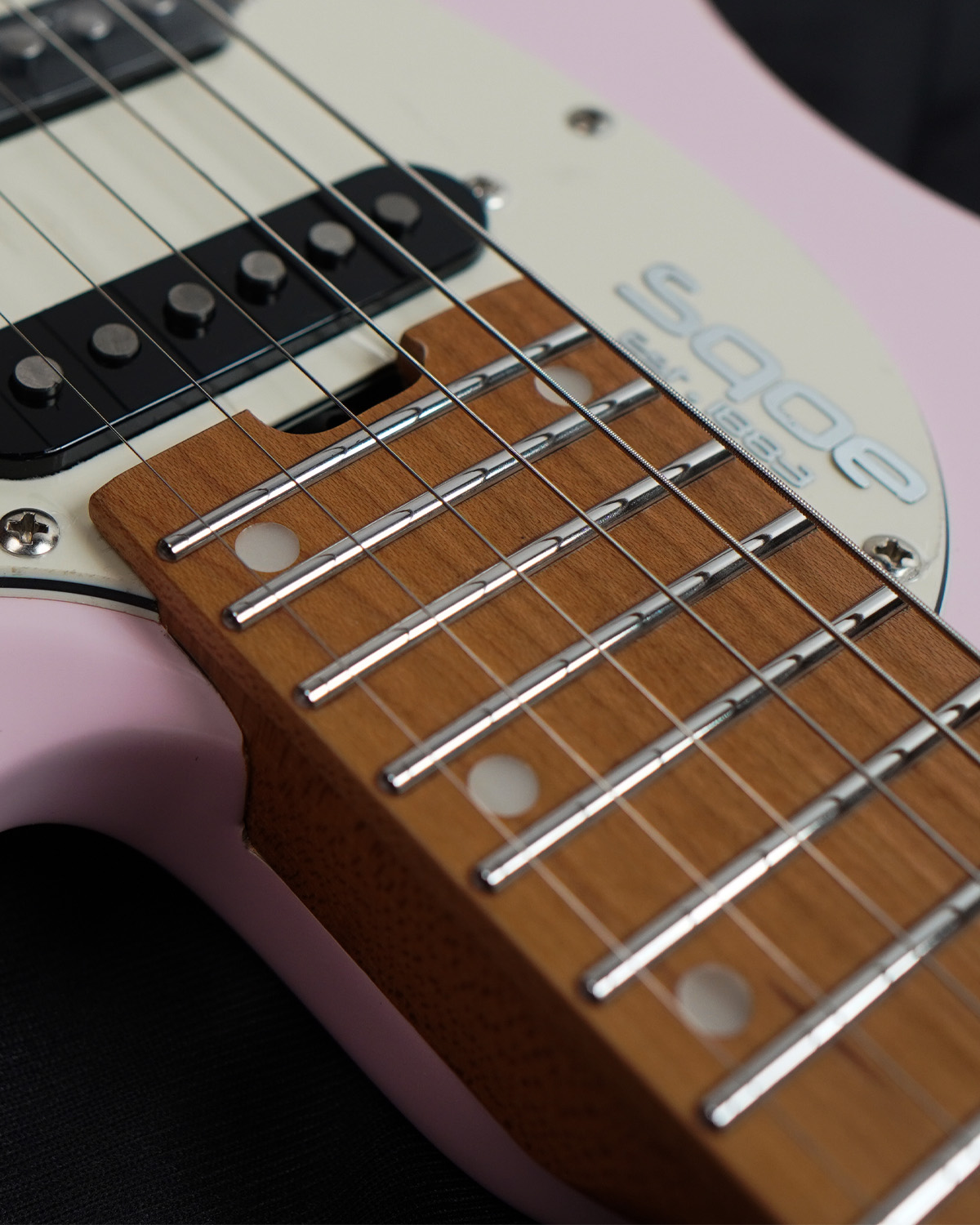 SQOE Headless Electric guitar SEWT700 - Shell Pink HSS