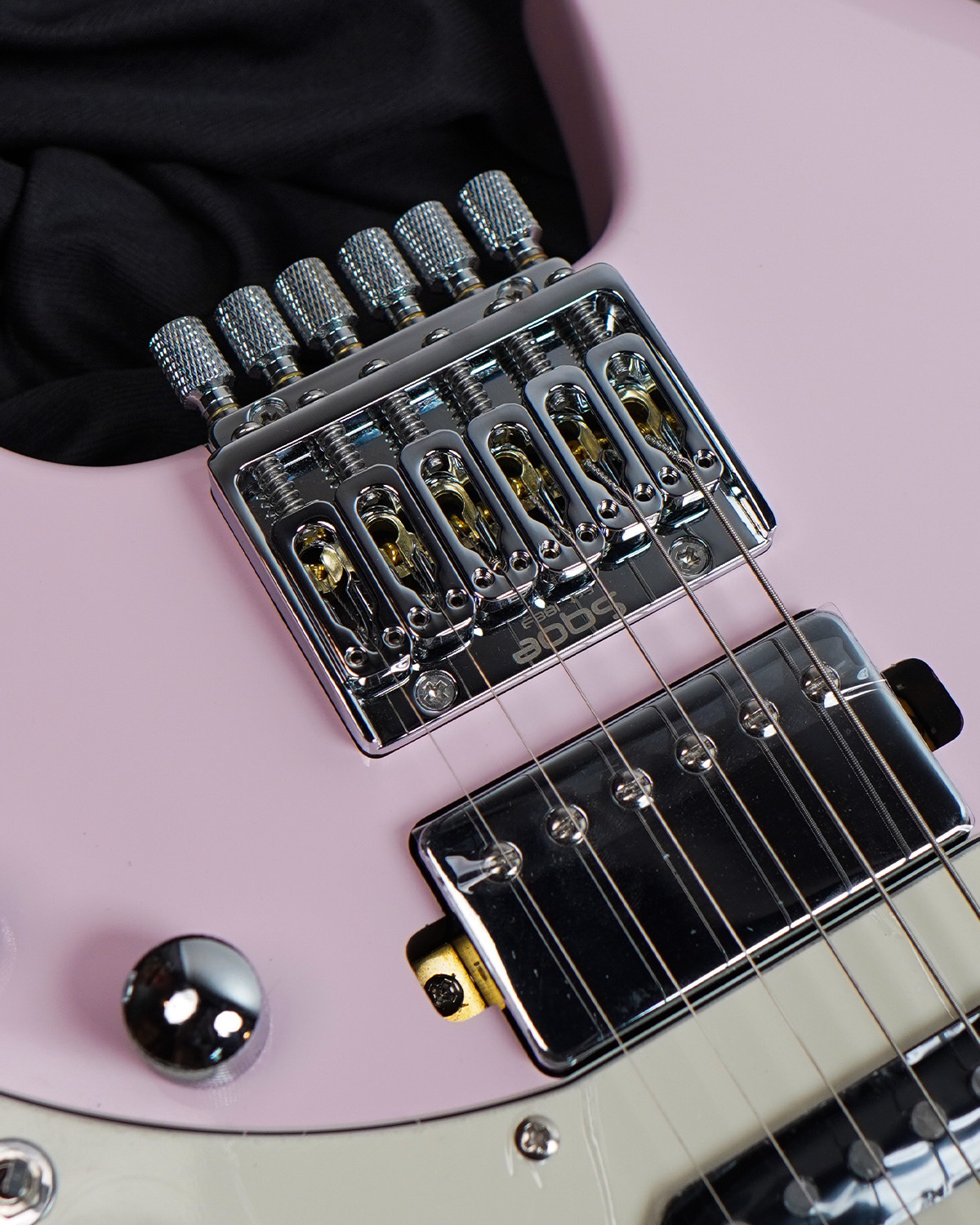 SQOE Headless Electric guitar SEWT700 - Shell Pink HSS