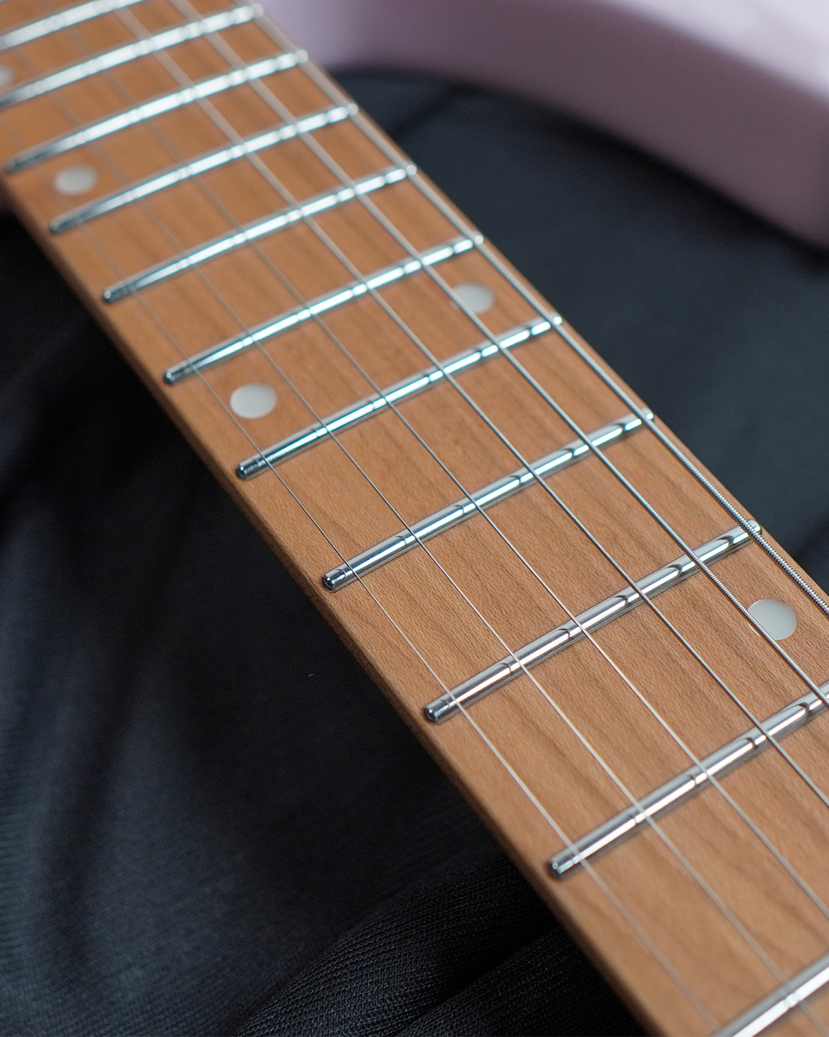 SQOE Headless Electric guitar SEWT700 - Shell Pink HSS