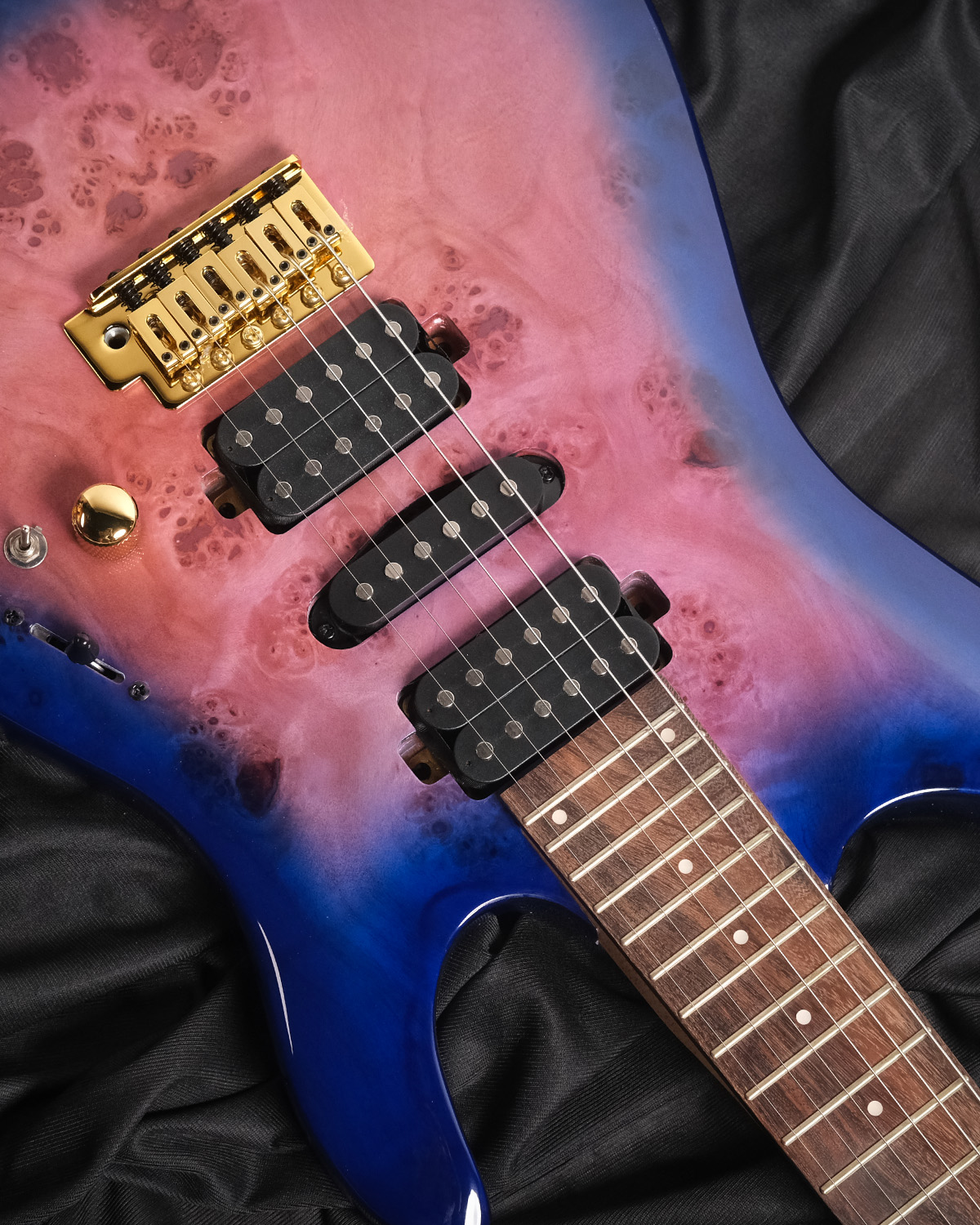 SQOE SEIB550 Ultraviolet burl burst HSH Super Strat series