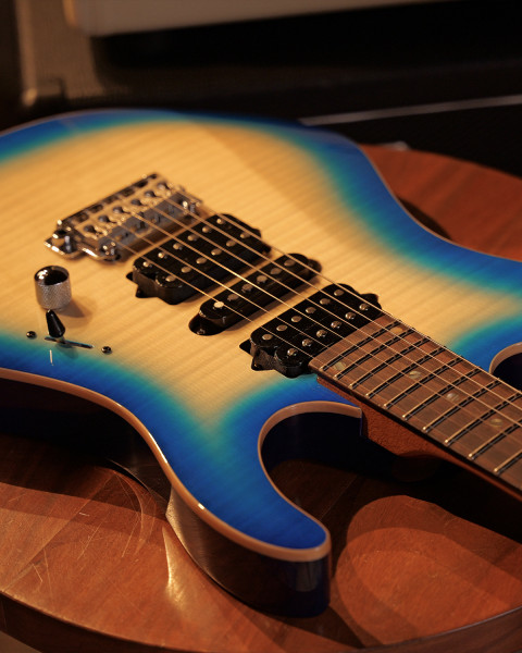 SQOE SEIB998 Ice heart blue  Custom HSH Electric Guitar