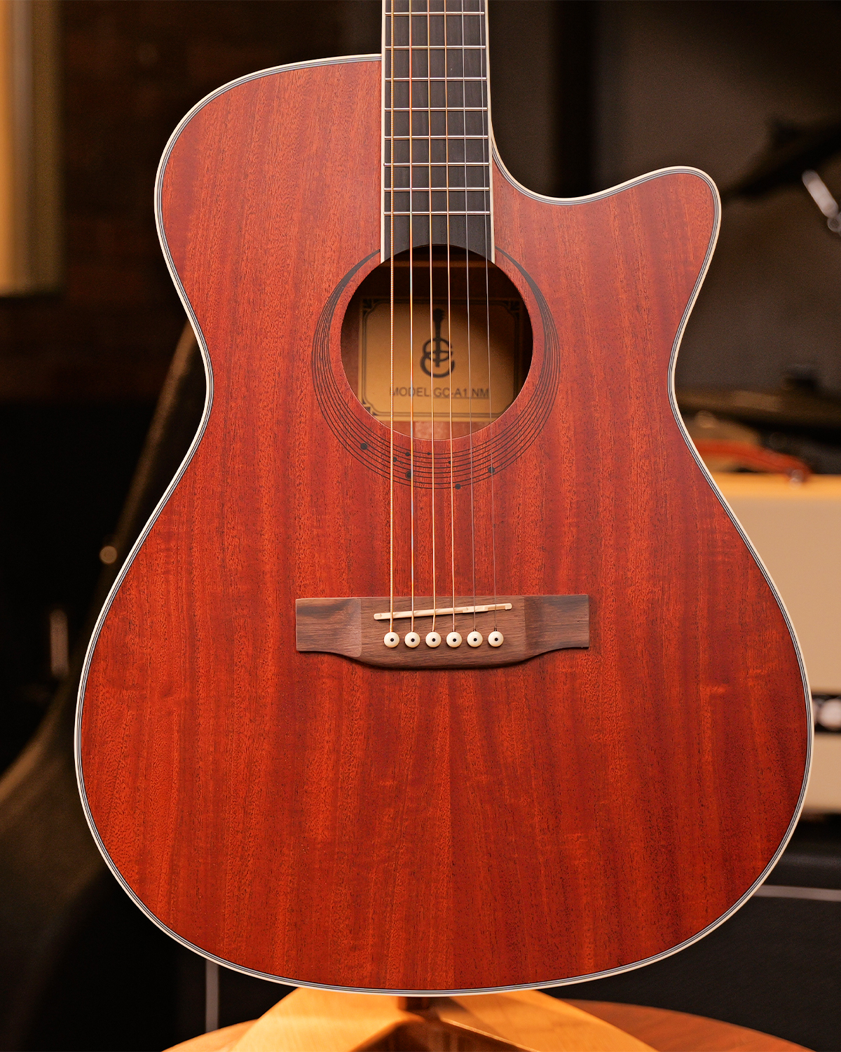 GC A1 Natural Mahogany Guitar 40  All-Mahogany