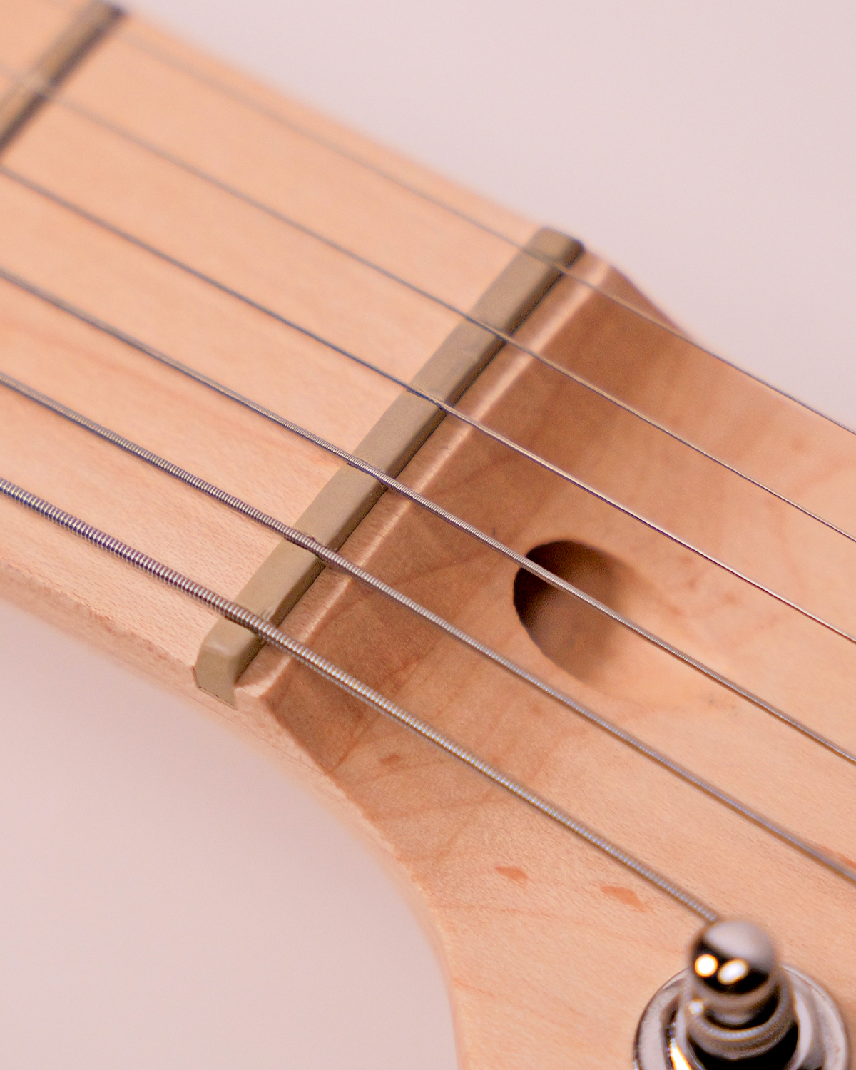 SQOE SEST250 Left handed Olympic White Electric Guitar HSS