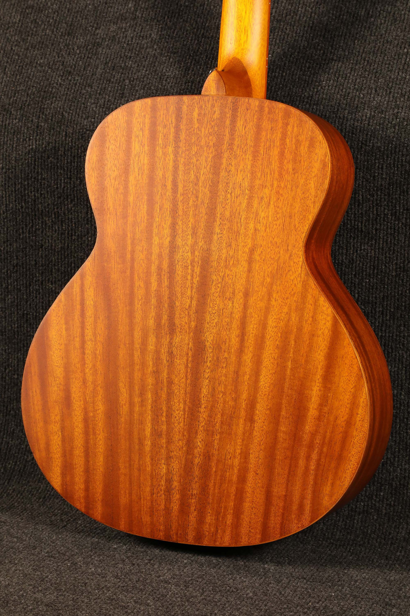 SQOE 36GS-AS Natural Mahogany mahogany back