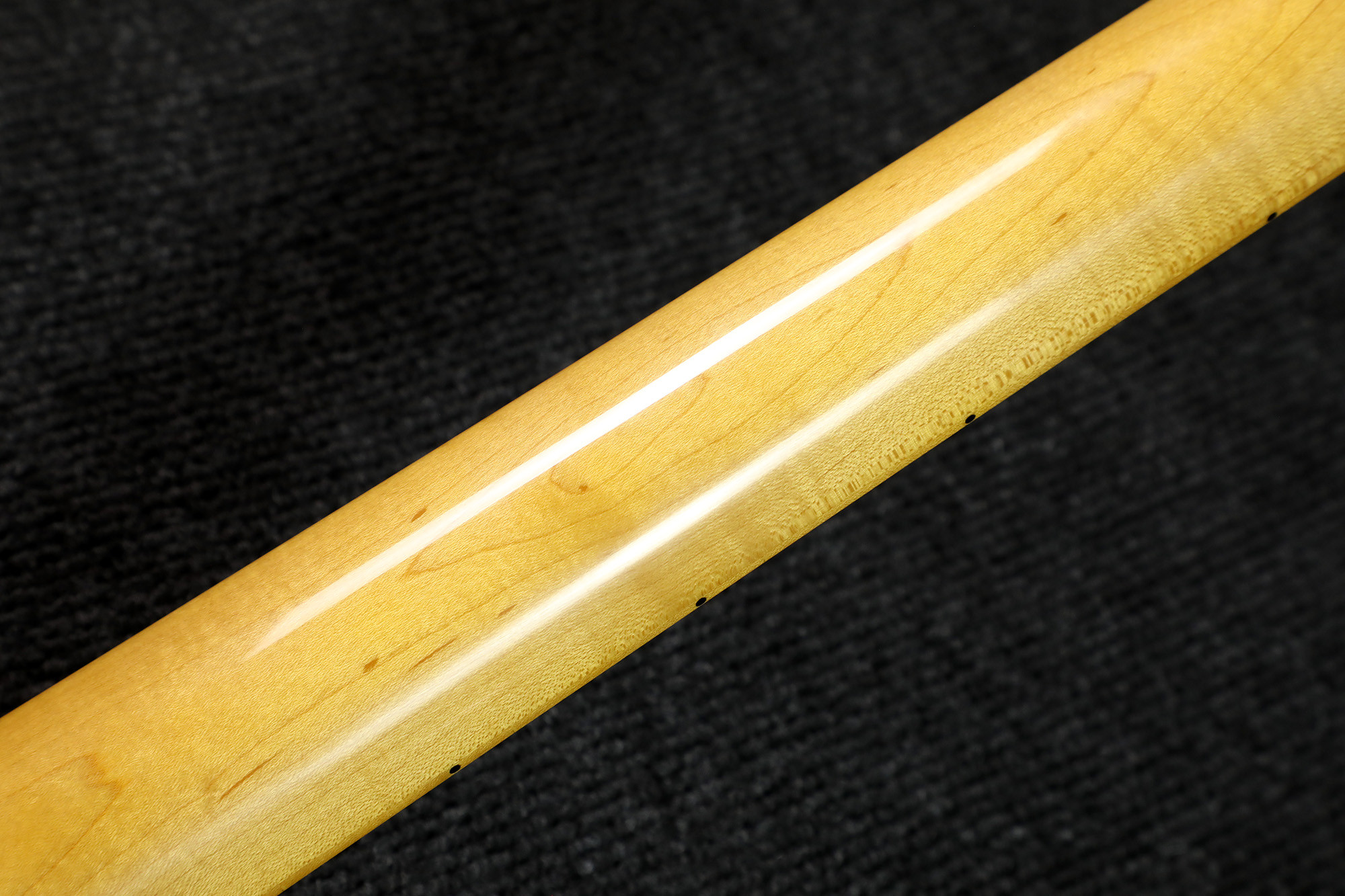 SQOE SEST1000 Peach Pink gloss maple neck back
