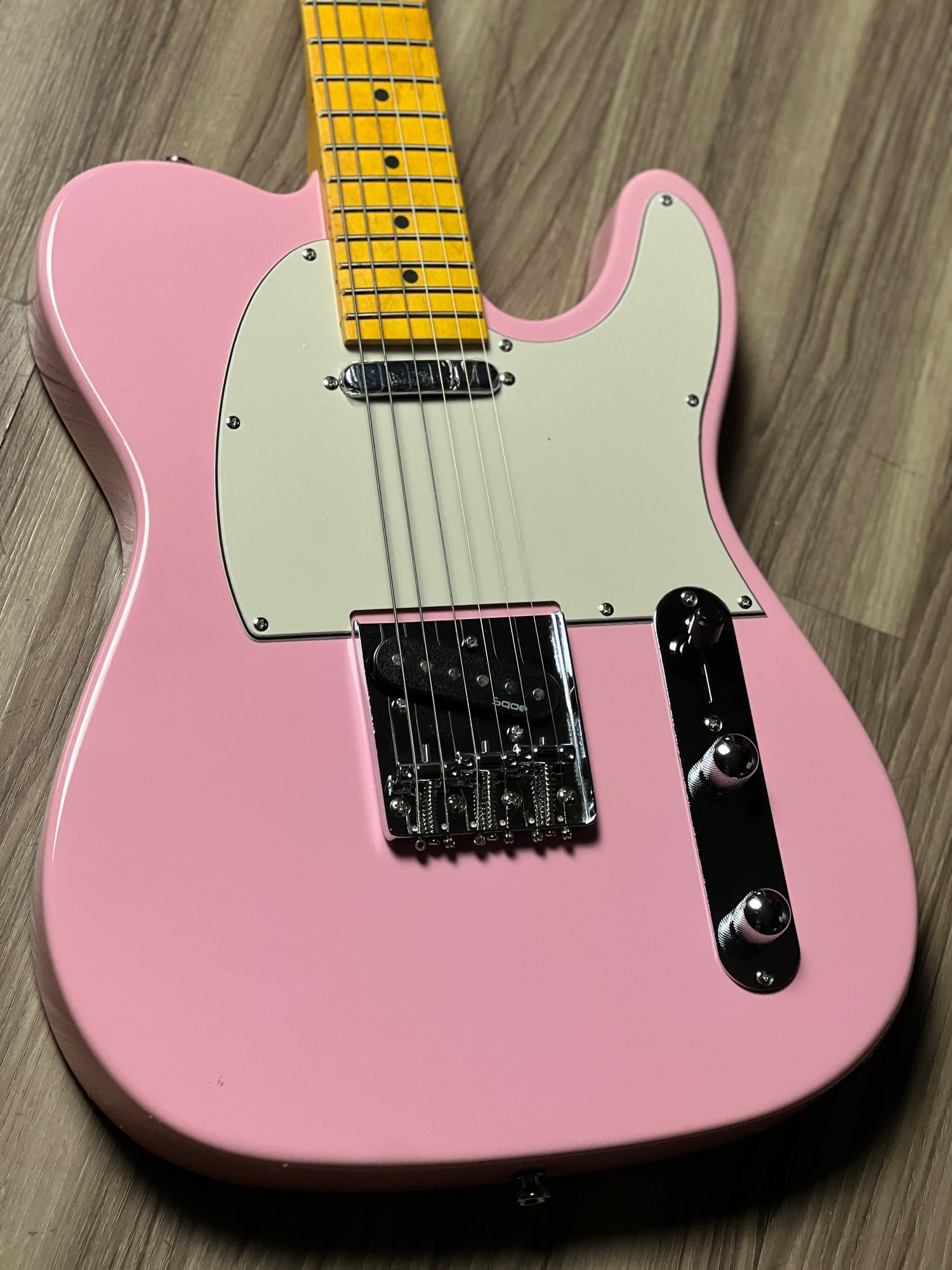 SQOE SETL250 Shell Pink pickups and TL-style bridge
