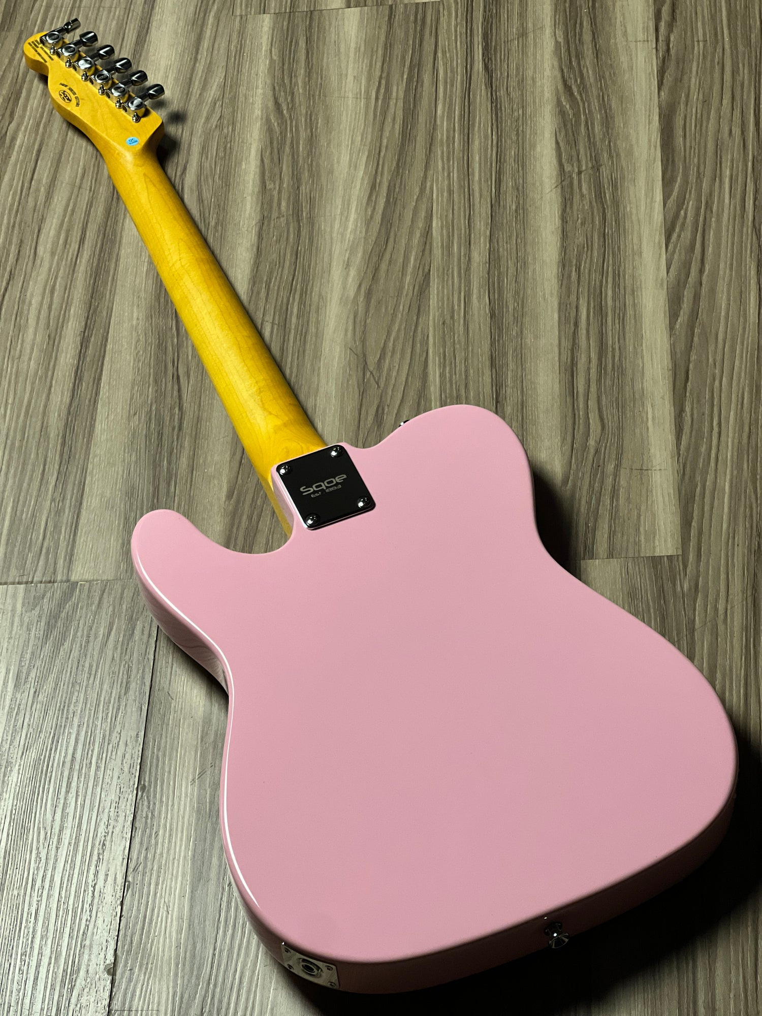 SQOE SETL250 Shell Pink back of body and neck