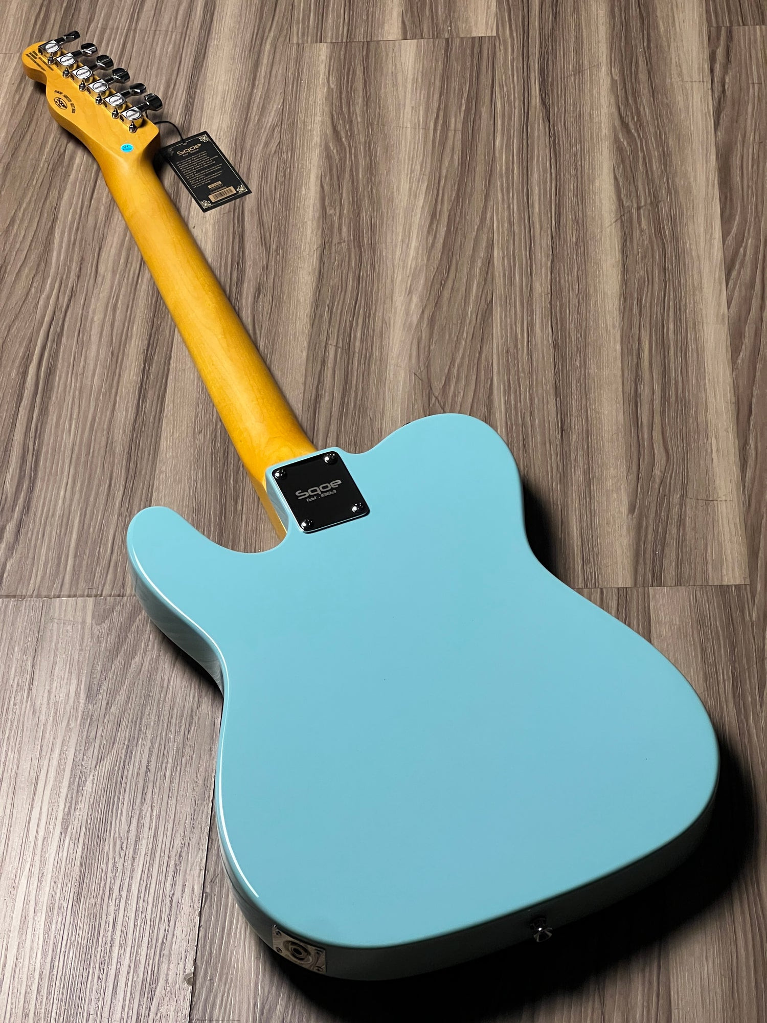 SQOE SETL250 Sky Blue back of body and neck