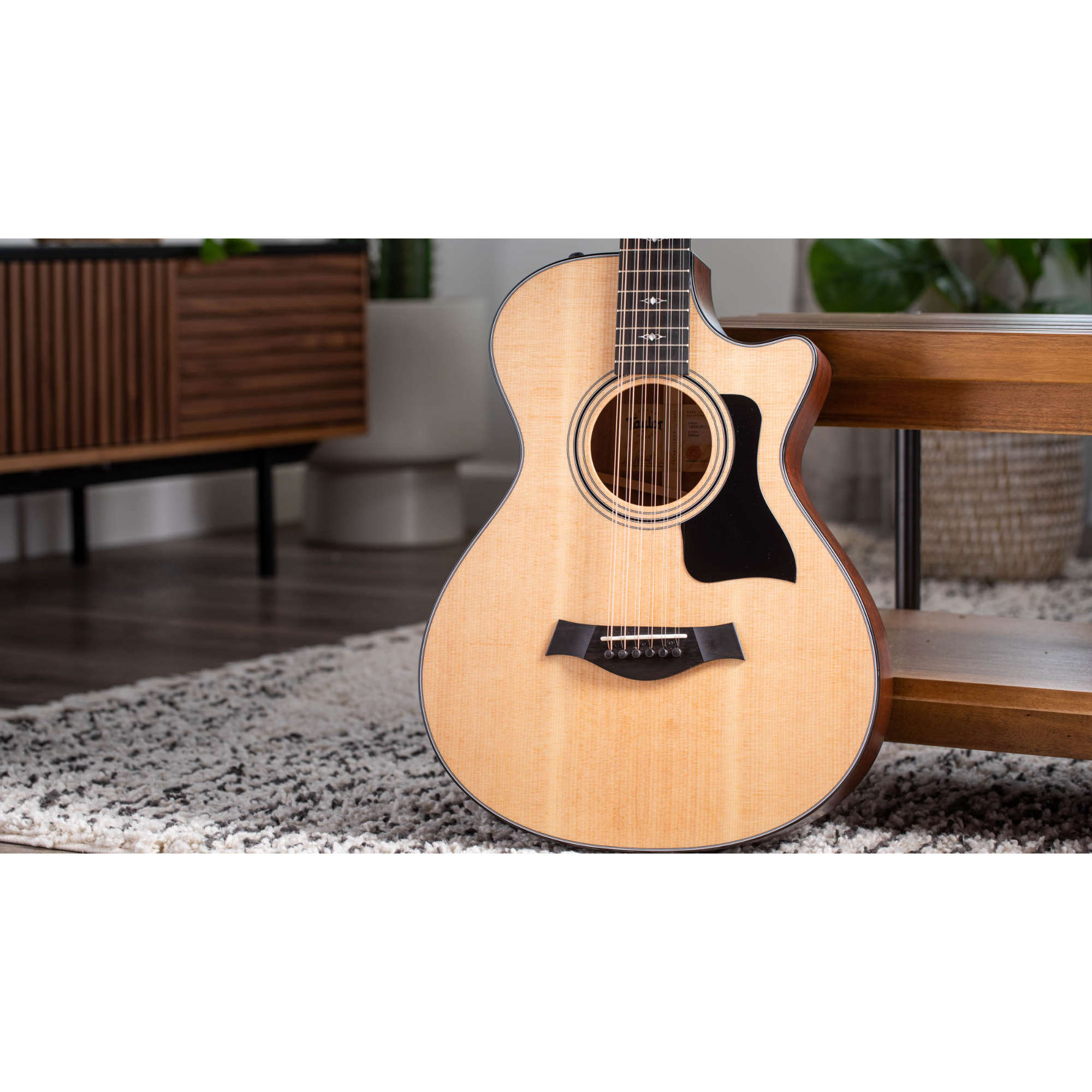 Taylor 352ce 12-string Acoustic-electric Guitar - Natural Sitka Spruce