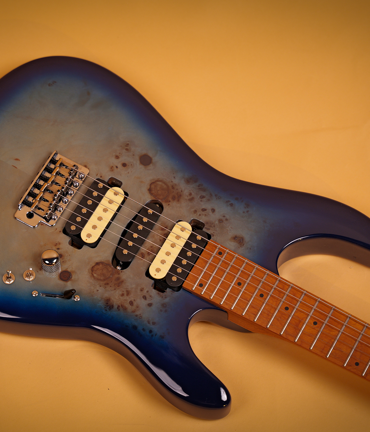 SQOE SEIB550 Ocean Burl HSH Alnico 5 Roasted Maple