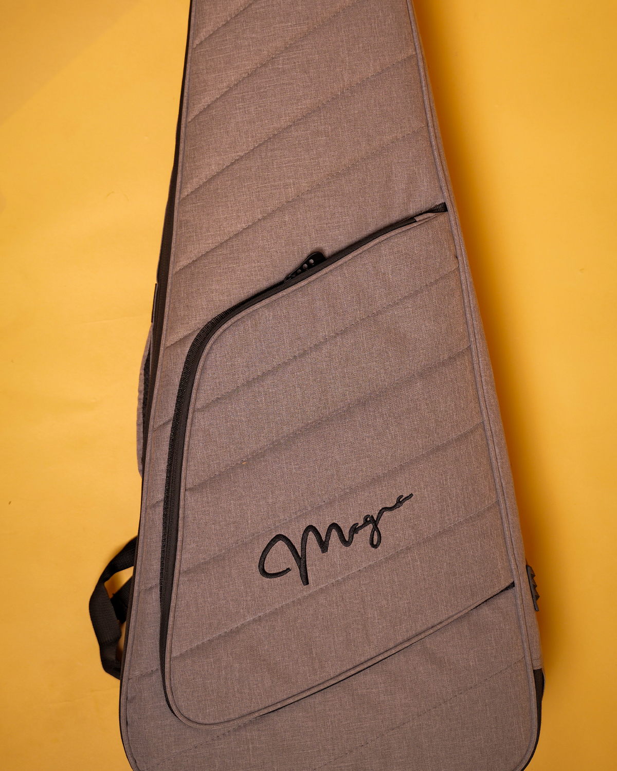 Strydom THH30 Headless 7-String The Headless Horseman Ghost Grain Black