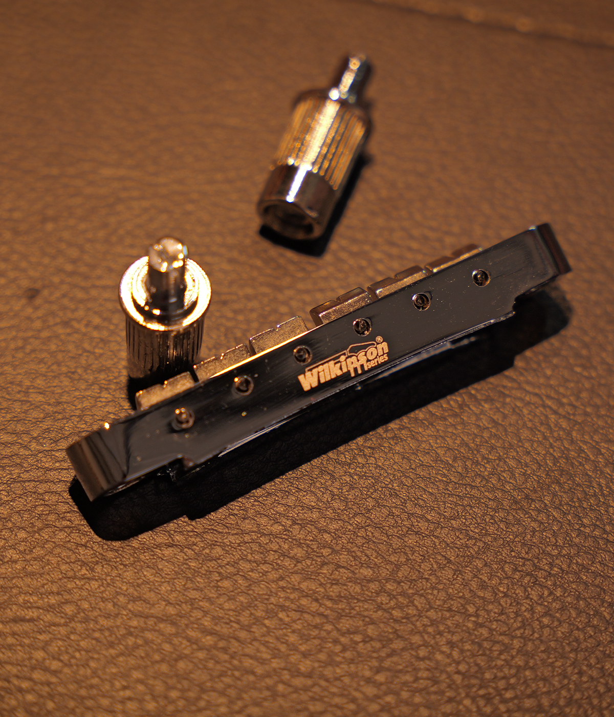 Wilkinson WOGB2-CR Wide Tune-O-Matic Bridge Chrome