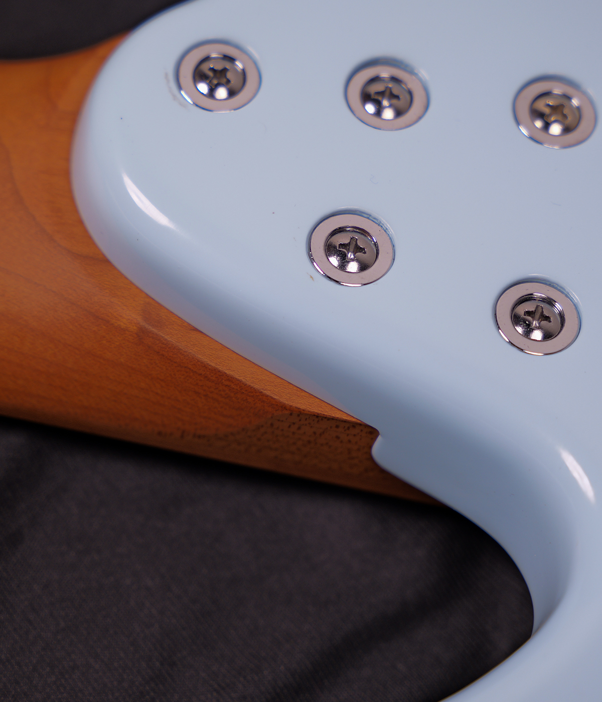 SQOE SBWT750 Sky blue 5-String Headless Bass