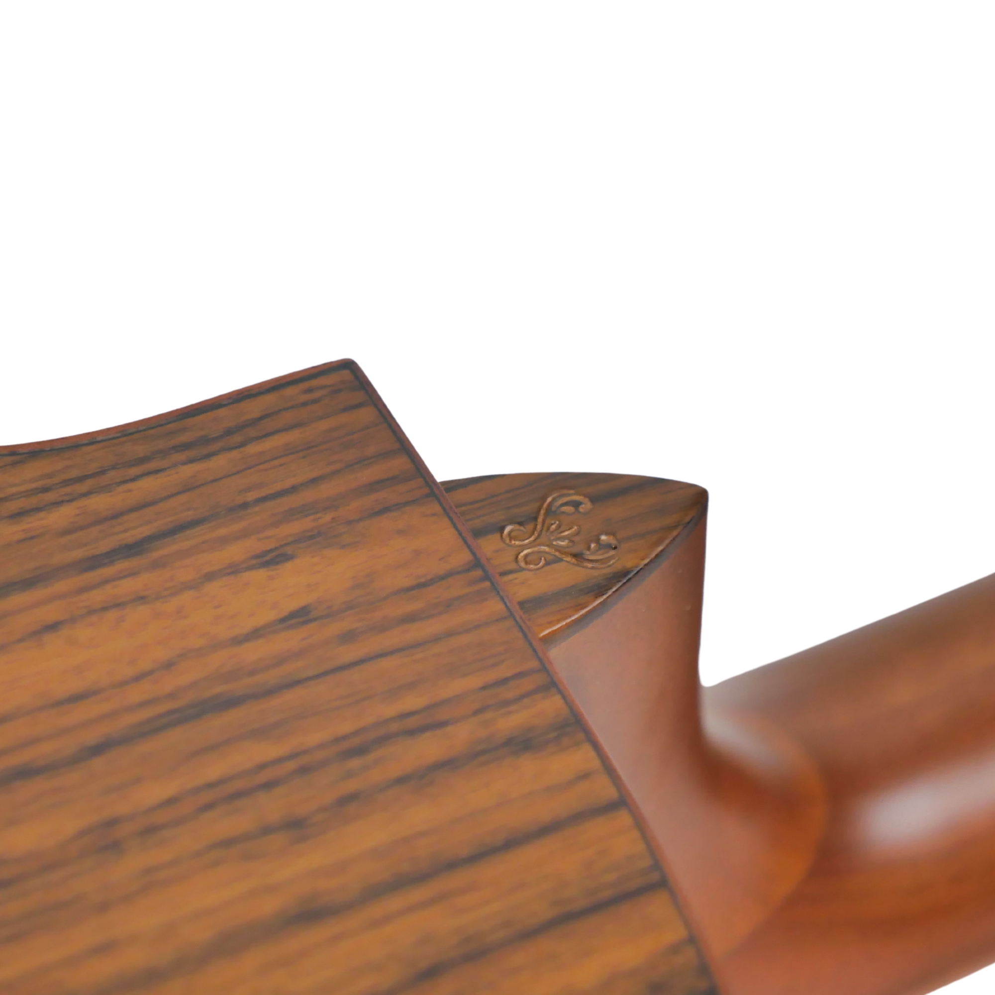 Veelah V3-OMCE semi-acoustic guitar with Fishman presysII and elixir strings