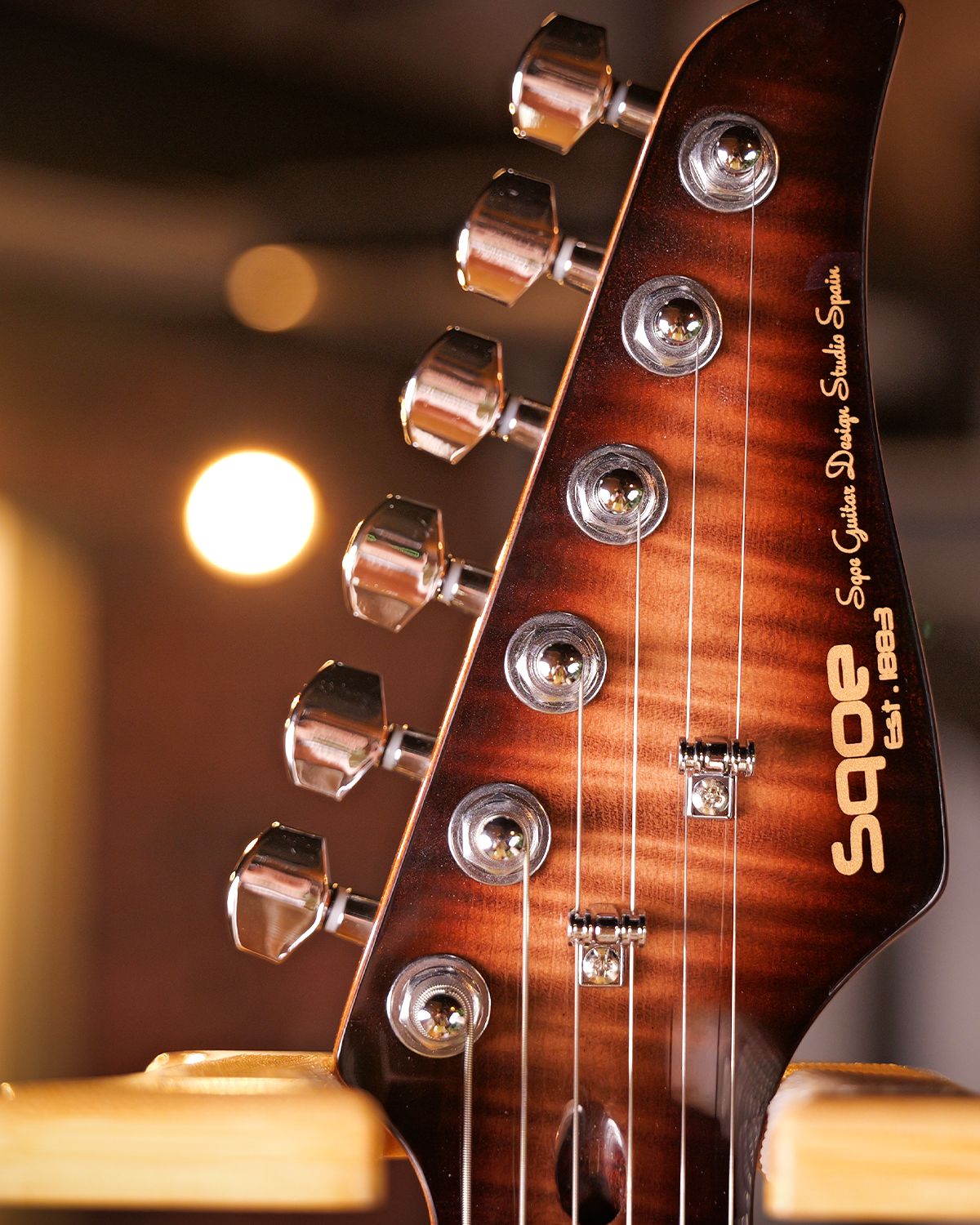 SQOE SEIB998 Caramel Black Custom HSH Electric Guitar