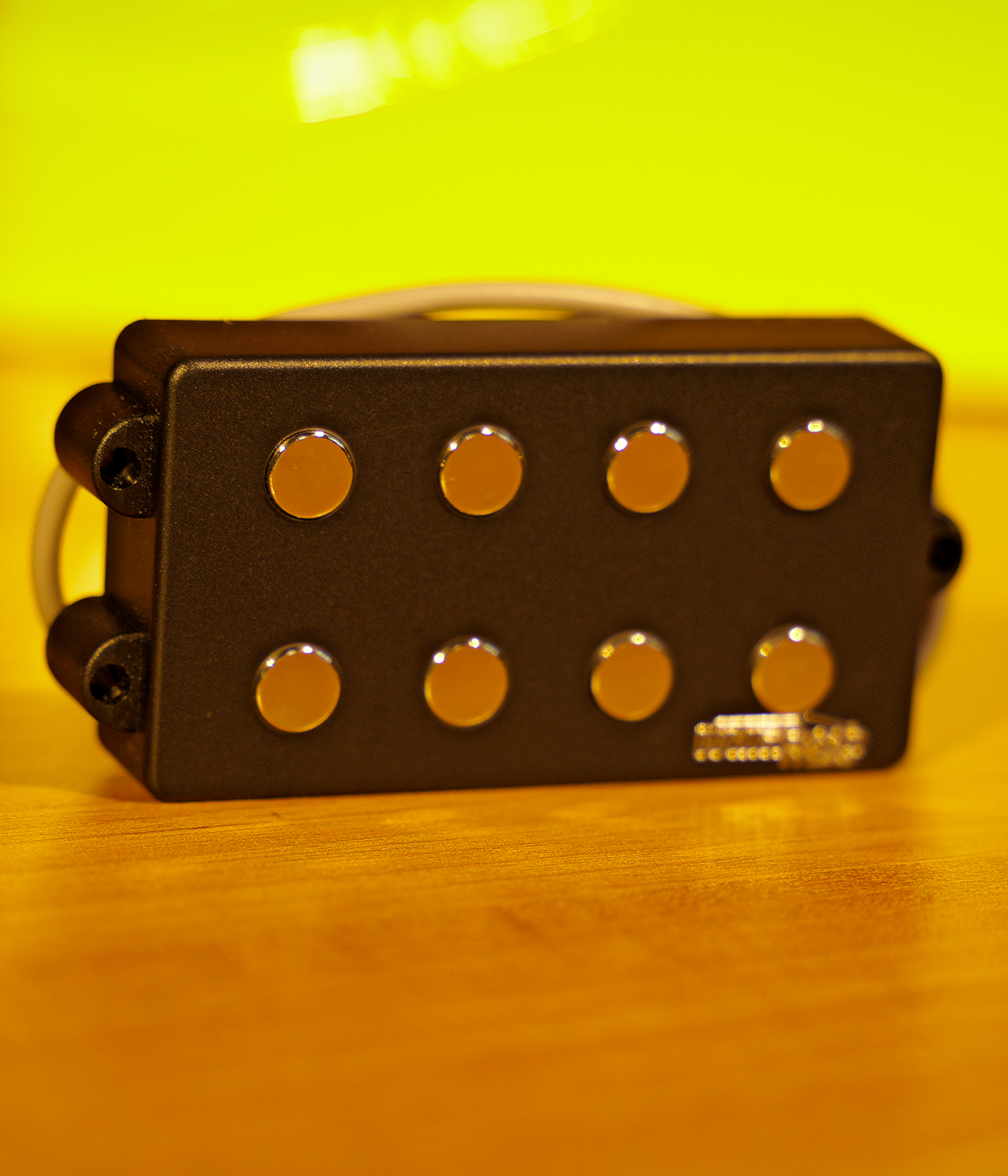 WOM 4-String Bass Pickup M-Series Ceramic Magnet Upgrade wilkinson - Black