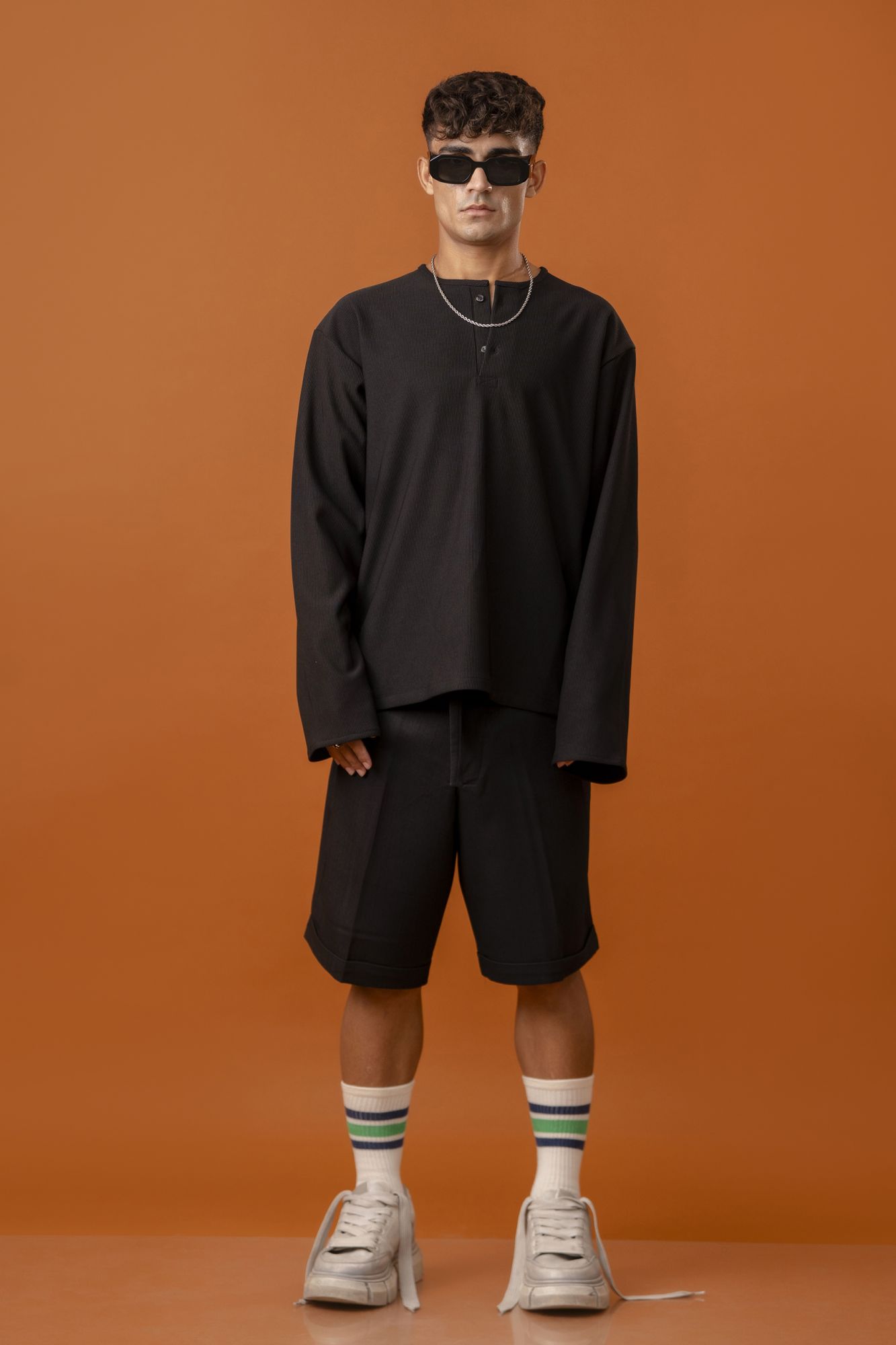 Malai Linen Shorts In Black