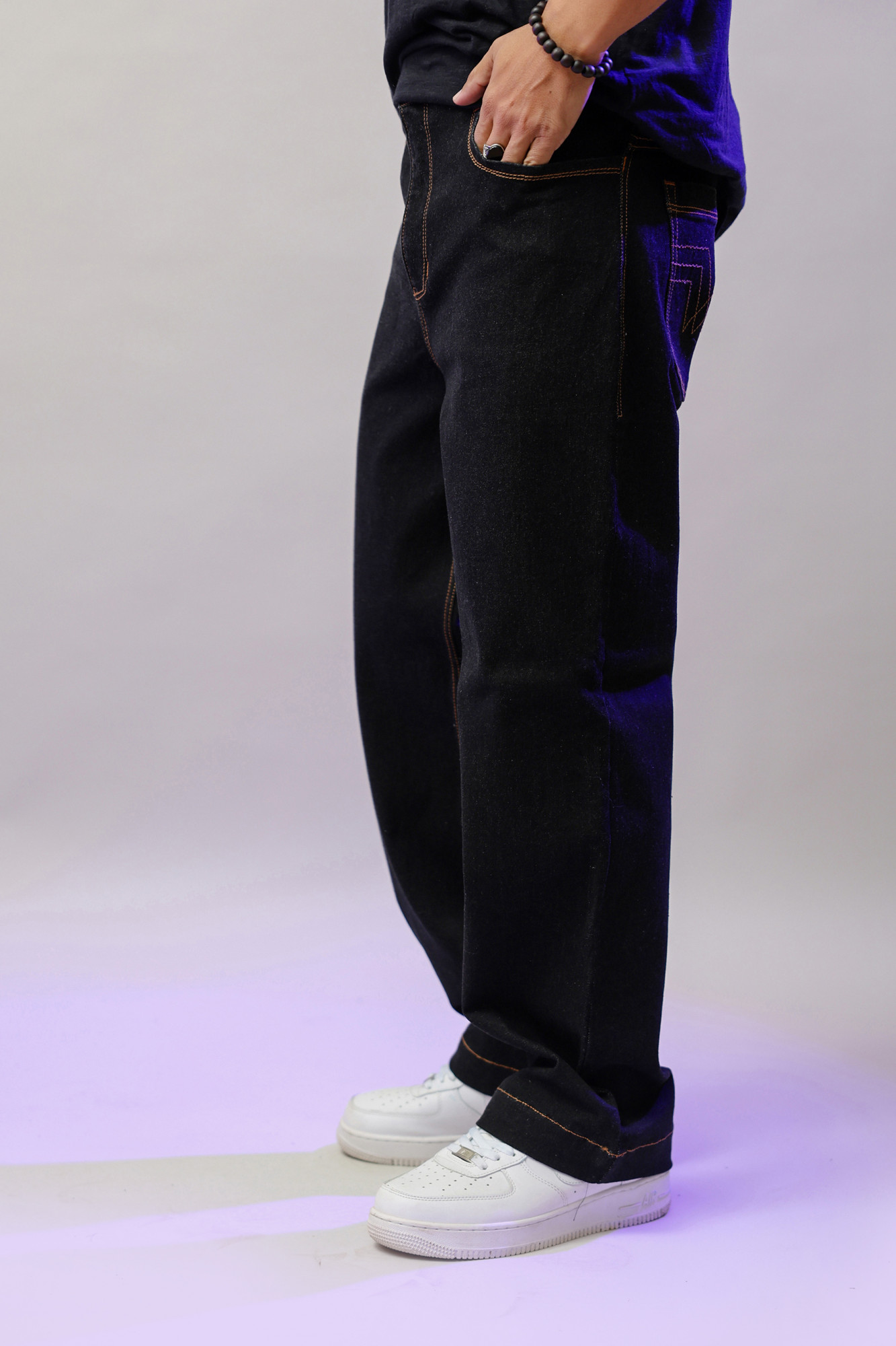 Baggy Fit Jeans In Black