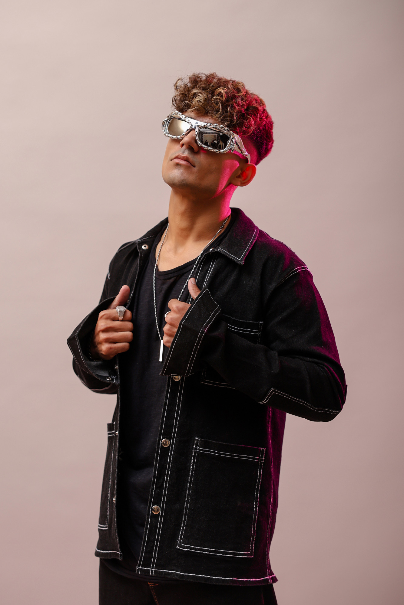 White Threaded Denim Jacket In Black