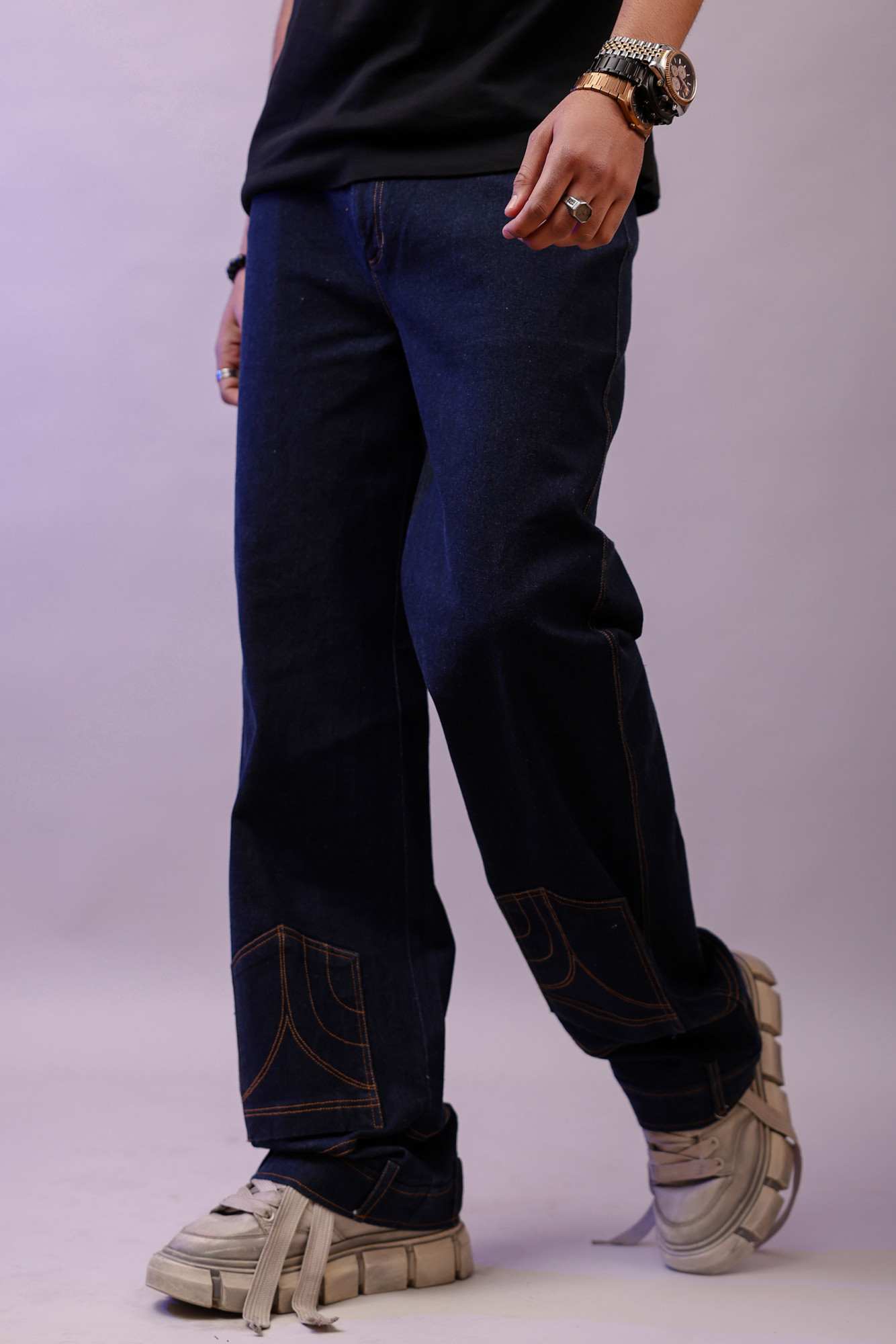 Reverse Pocket Baggy Jeans