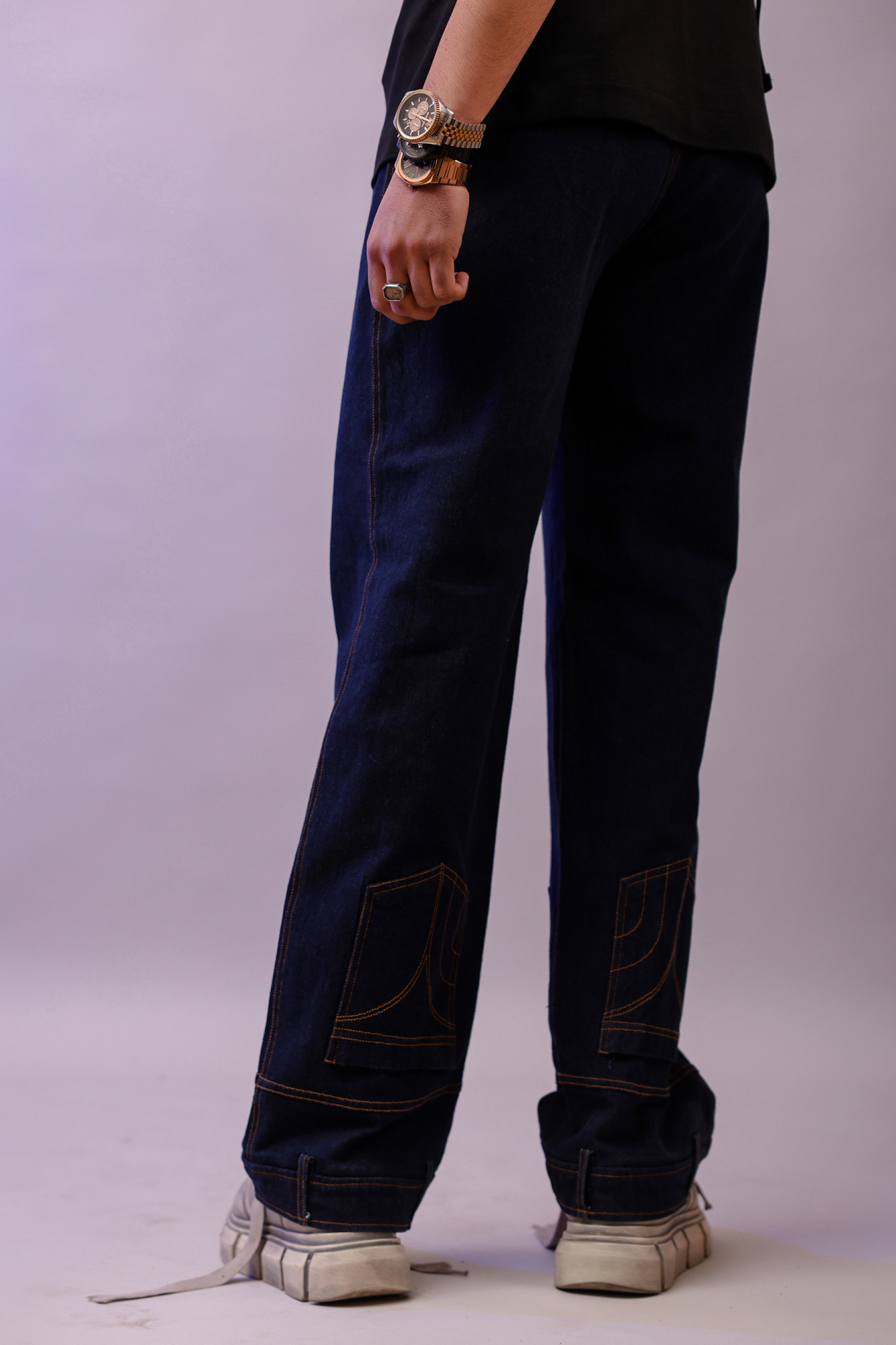 Reverse Pocket Baggy Jeans