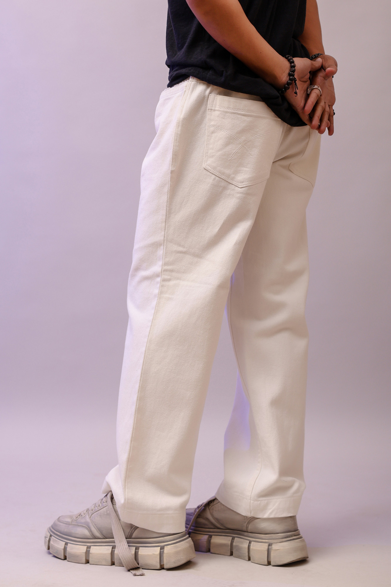 Wide Leg Jeans In White