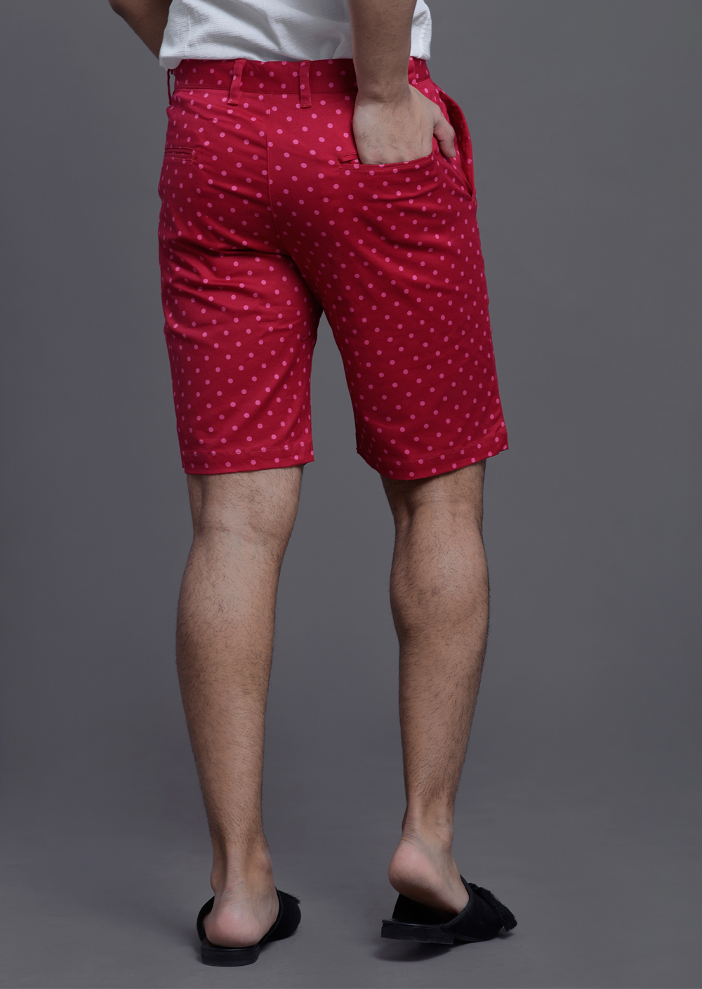 Mens Dotted shorts in red