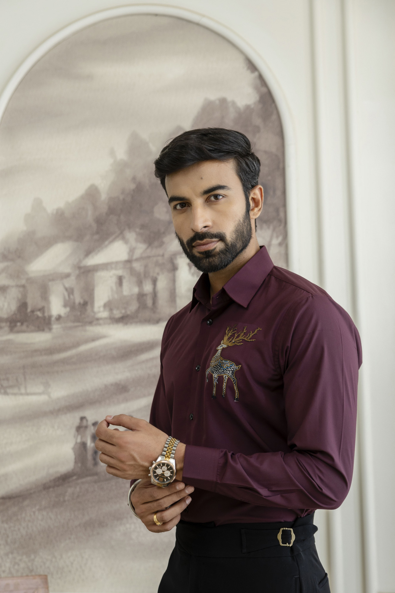 Deer Hotfix Slim Fit Shirt in Wine