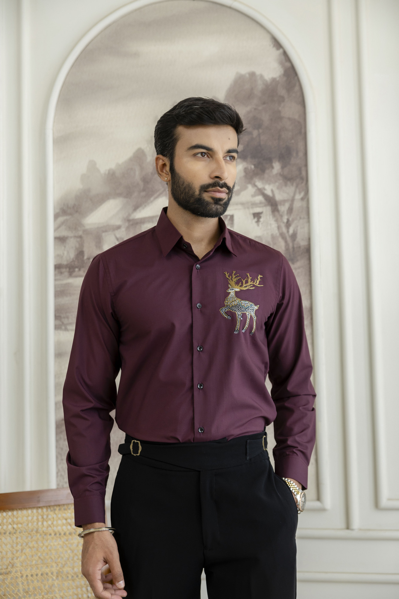 Deer Hotfix Slim Fit Shirt in Wine