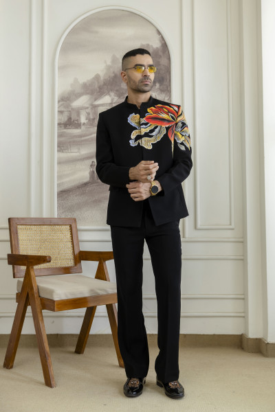 Flower Hand-Paint Jodhpuri In Black