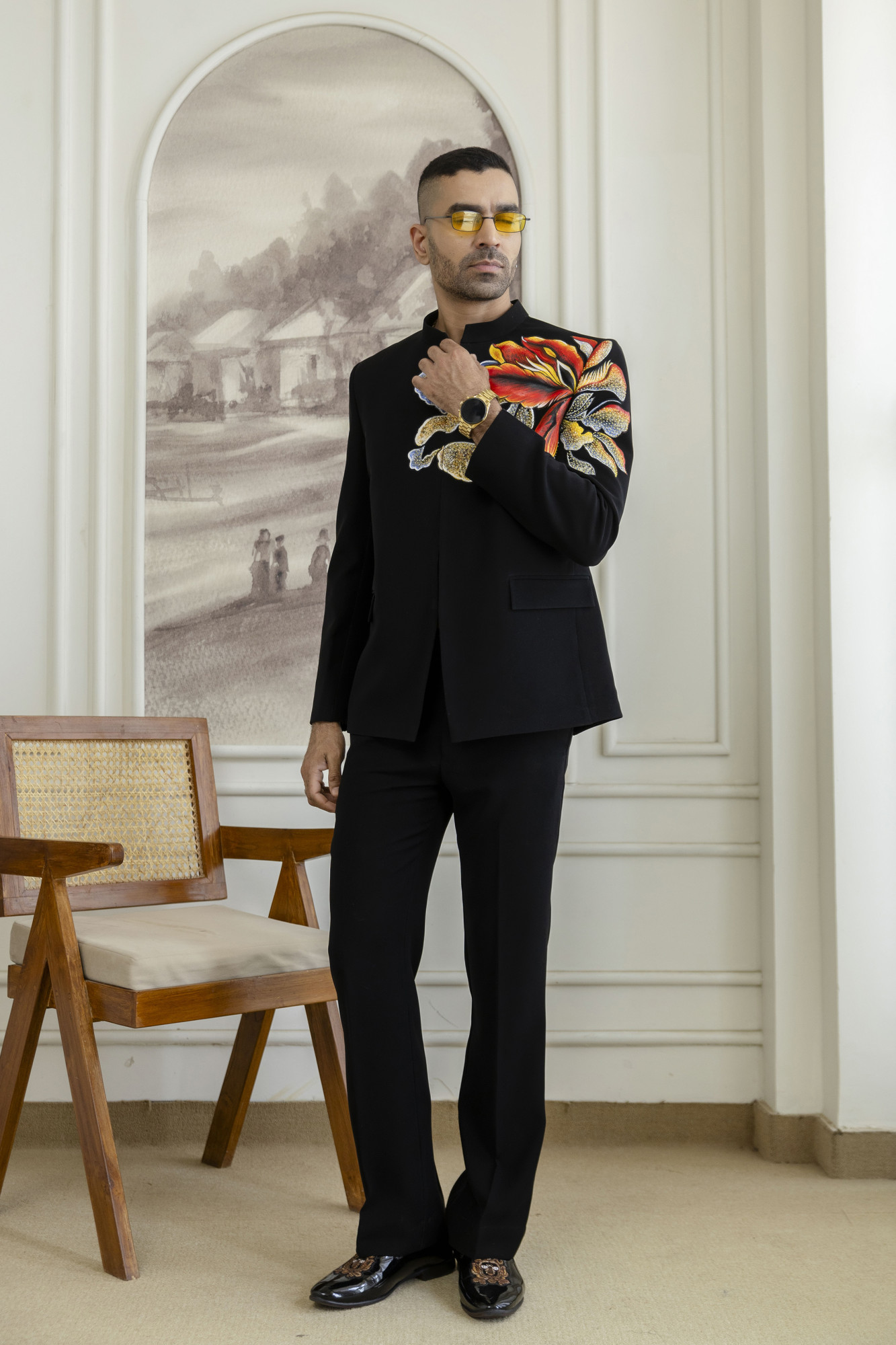 Flower Hand-Paint Jodhpuri In Black