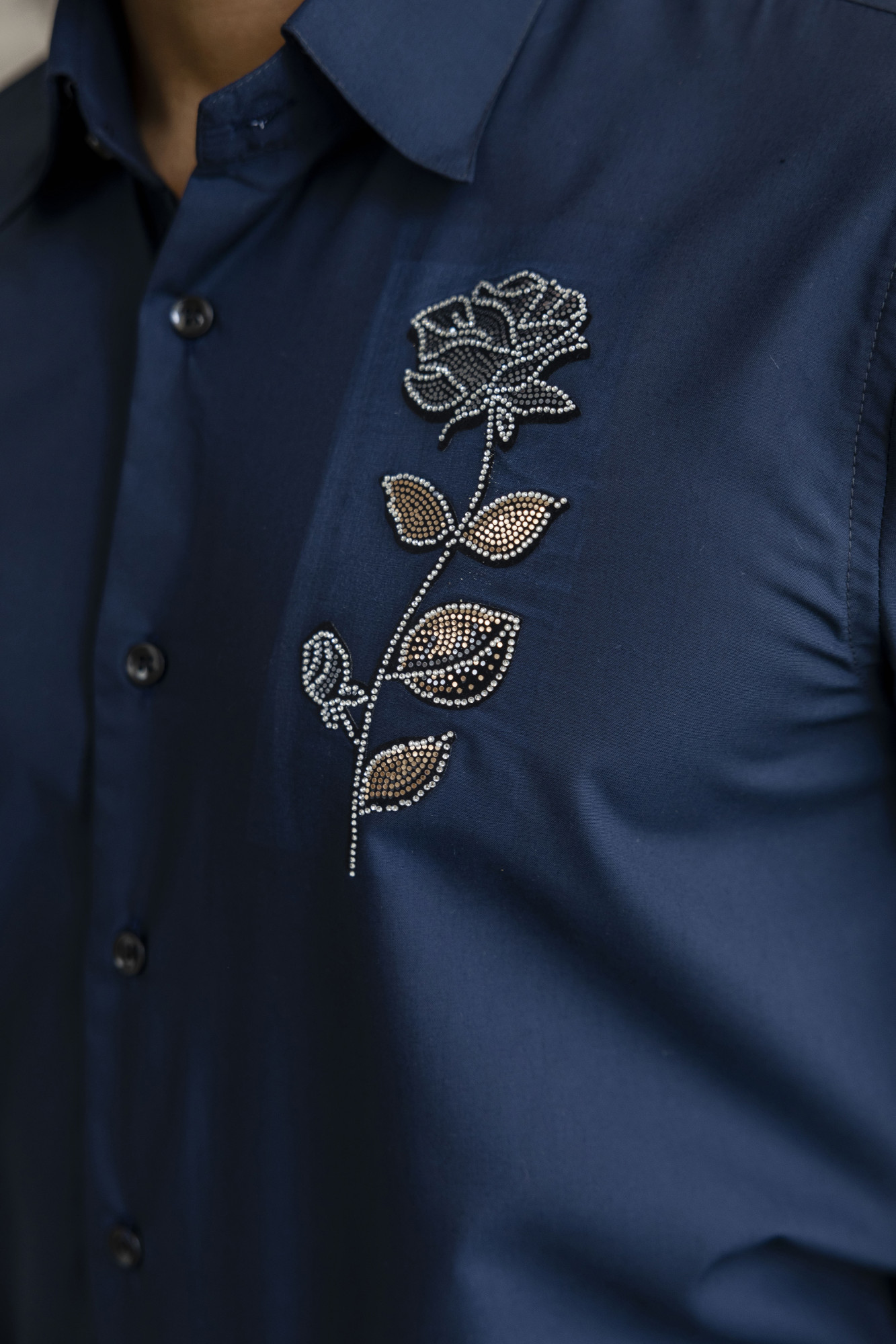 Hotfix Rose Shirt In Blue