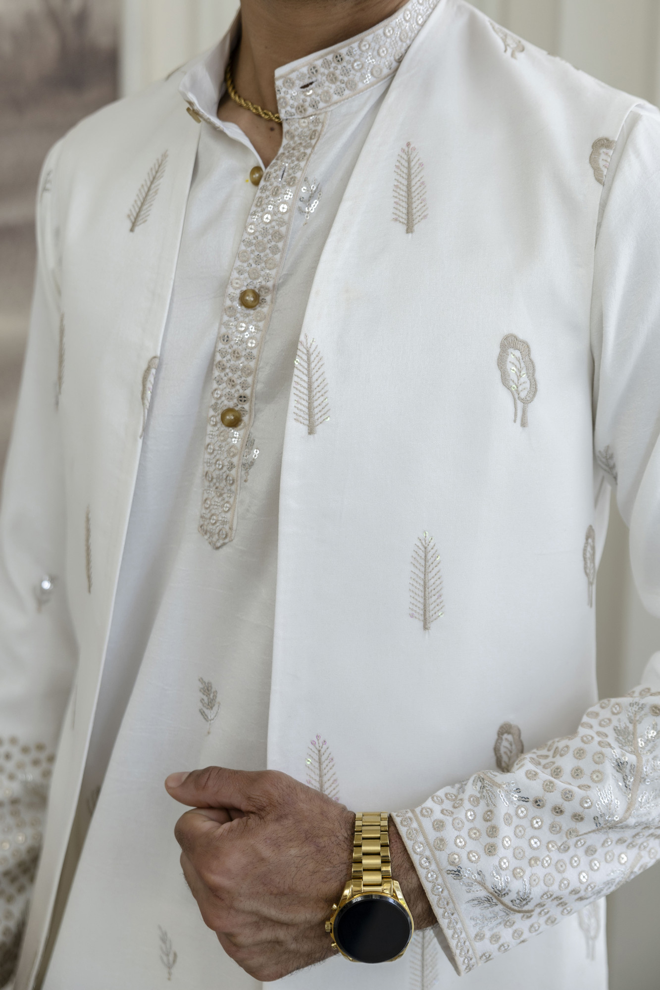 Ombre Embroidered High Neck Jacket In Brown