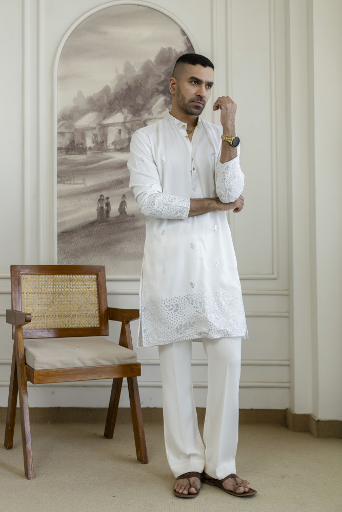 Image of Embroidered Daman Work Kurta In Silver