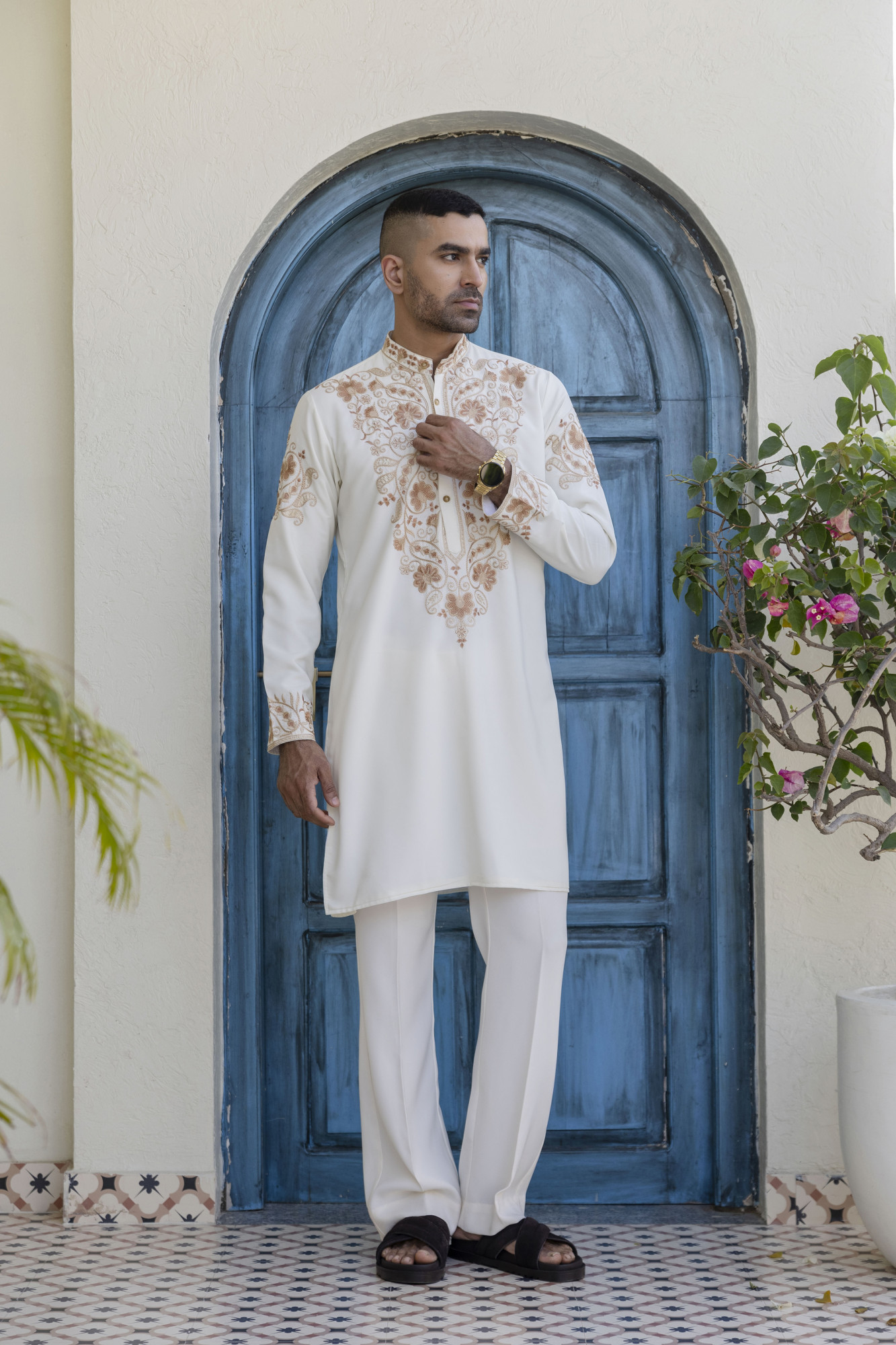 Neck Embroidered Kurta In Armani