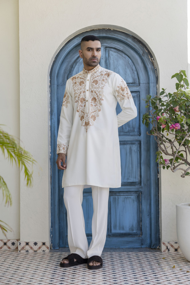 Image of Neck Embroidered Kurta In Armani
