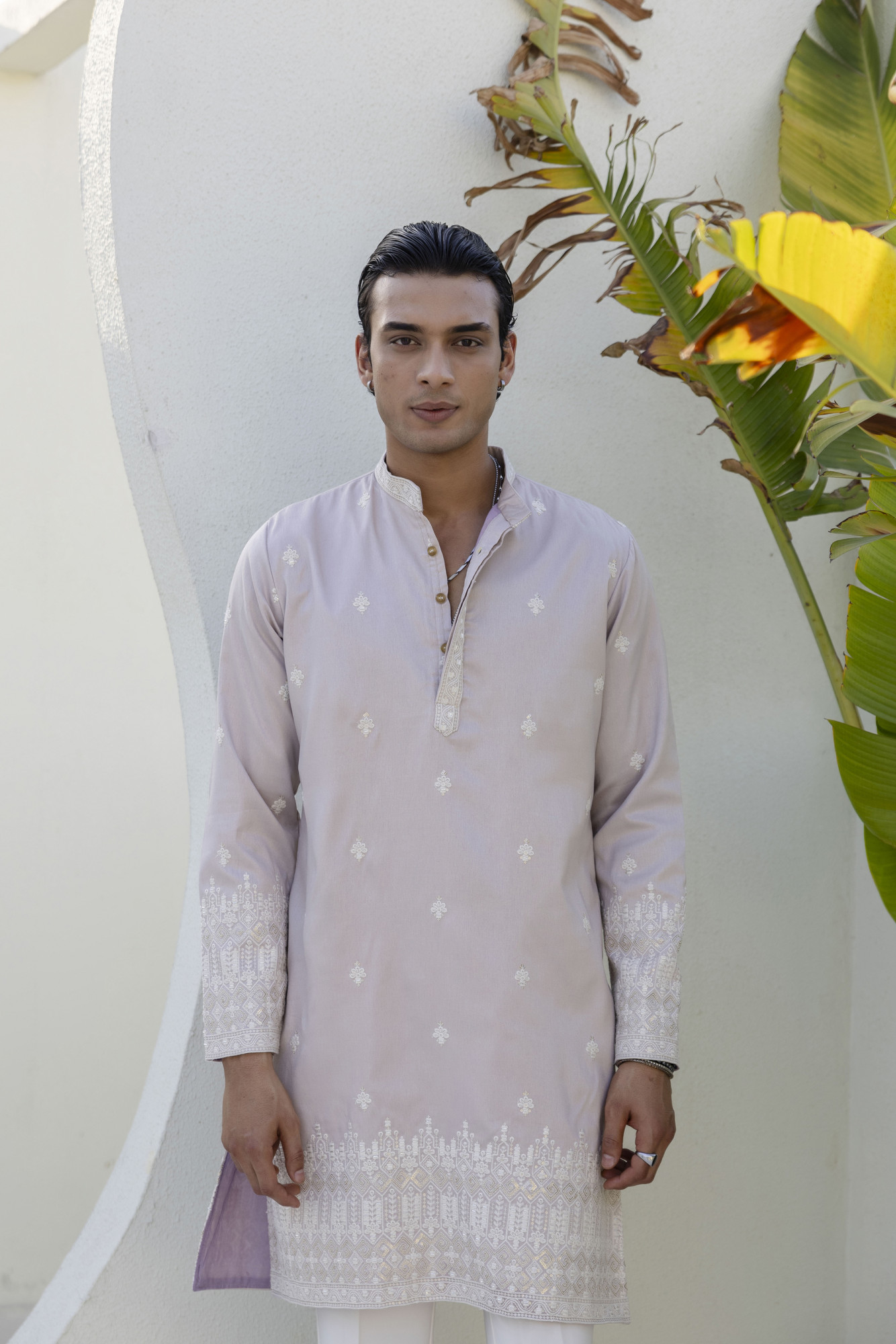 Embroidered Kurta In Onion Pink